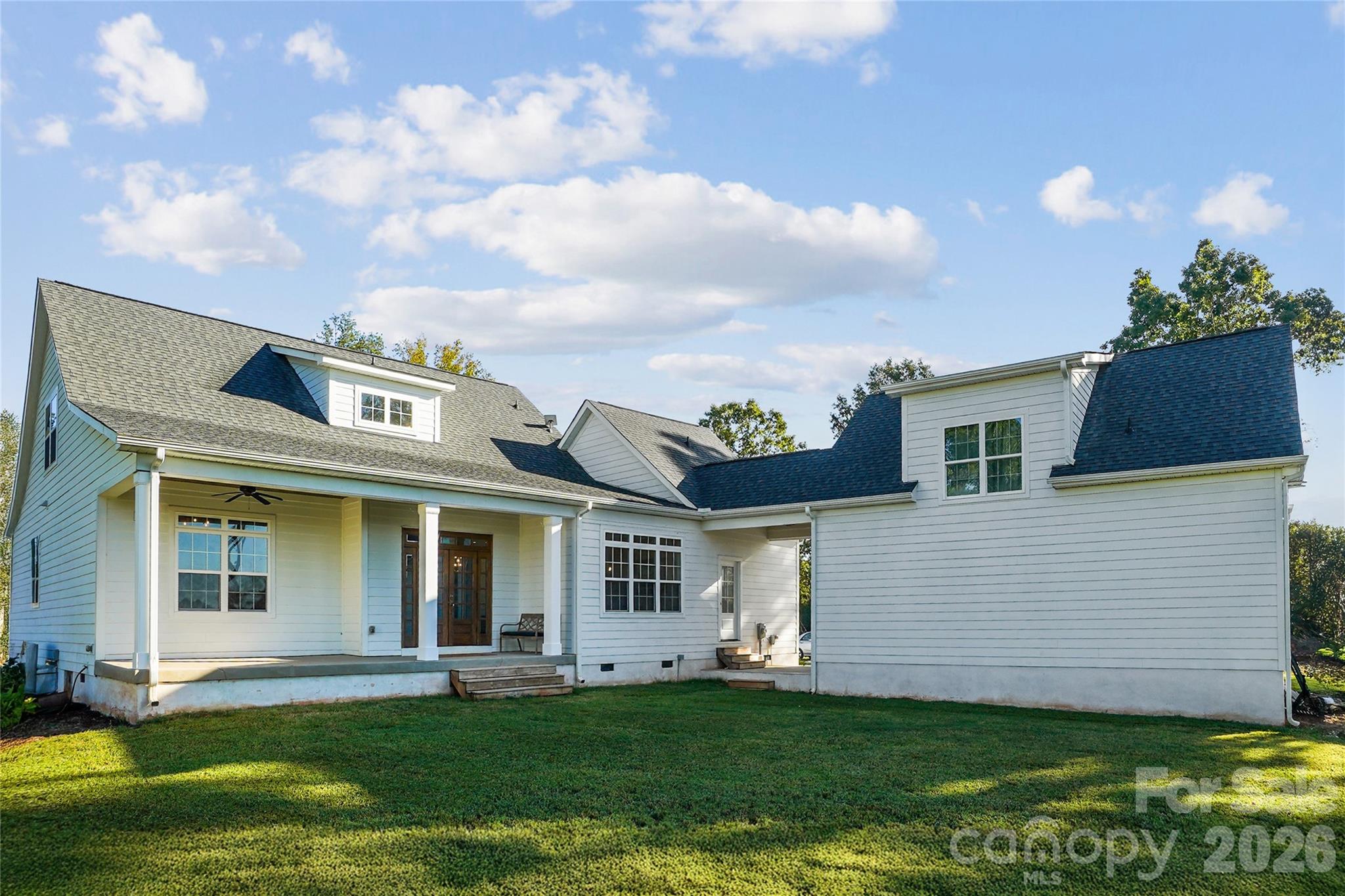 1904 Canal Rd, Catawba, SC 29704