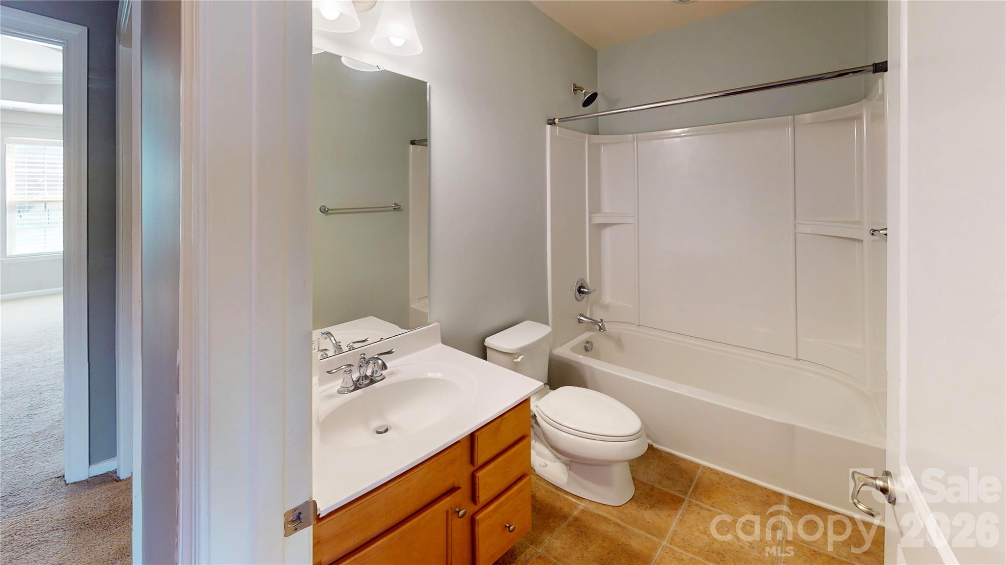 1637 Fleetwood Dr, Charlotte, NC 28208