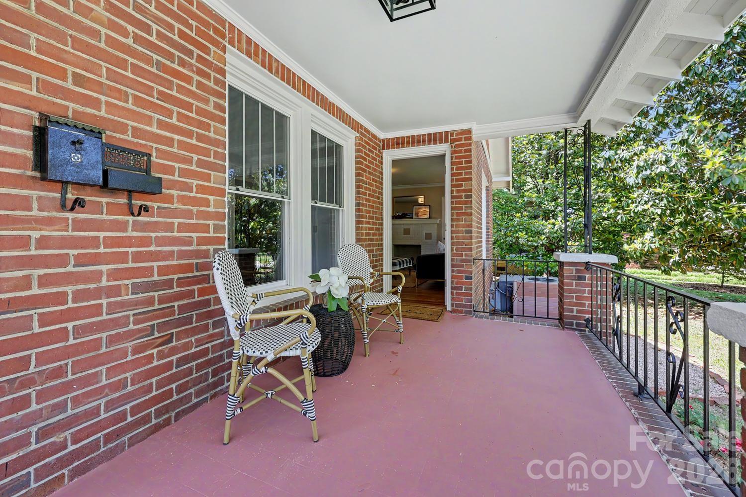 1012 E 35th St, Charlotte, NC 28205
