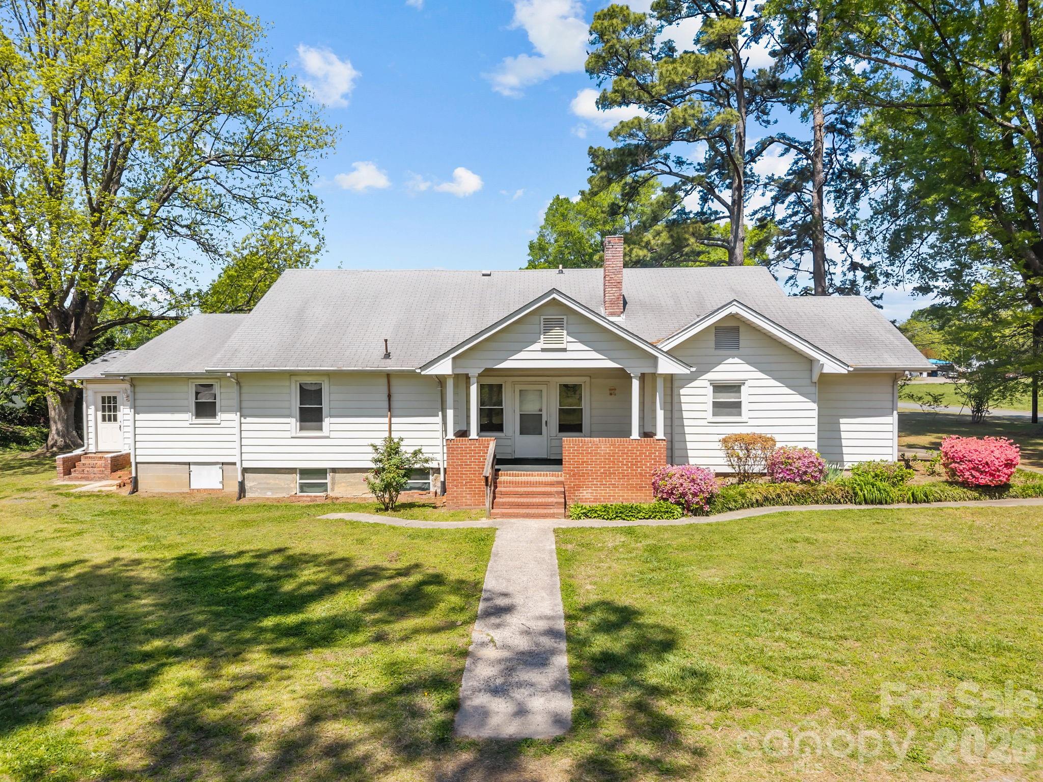 1311 Jenkins Rd, Gaston, NC 28052