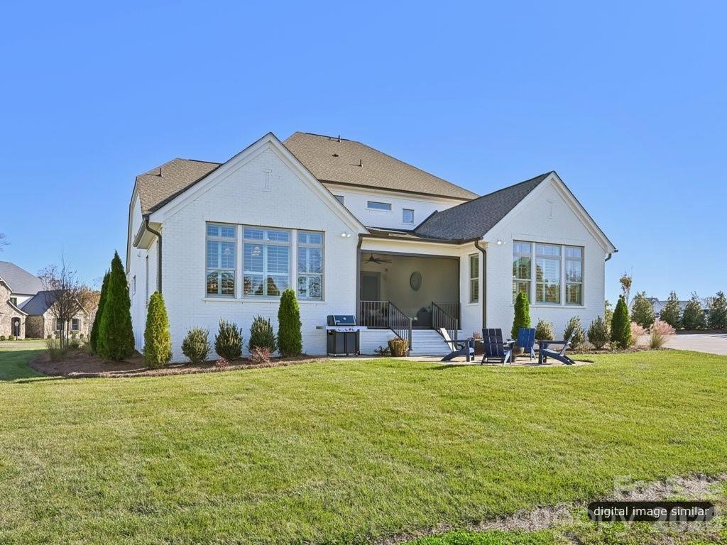 3137 Country Club Dr, Charlotte, NC 28205