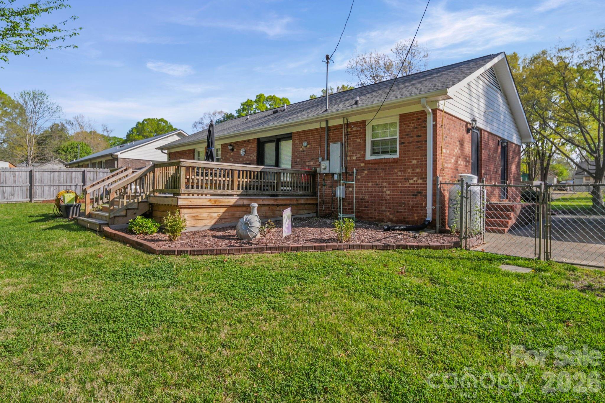 5715 Hillcrest Cir, Indian Trail, NC 28079
