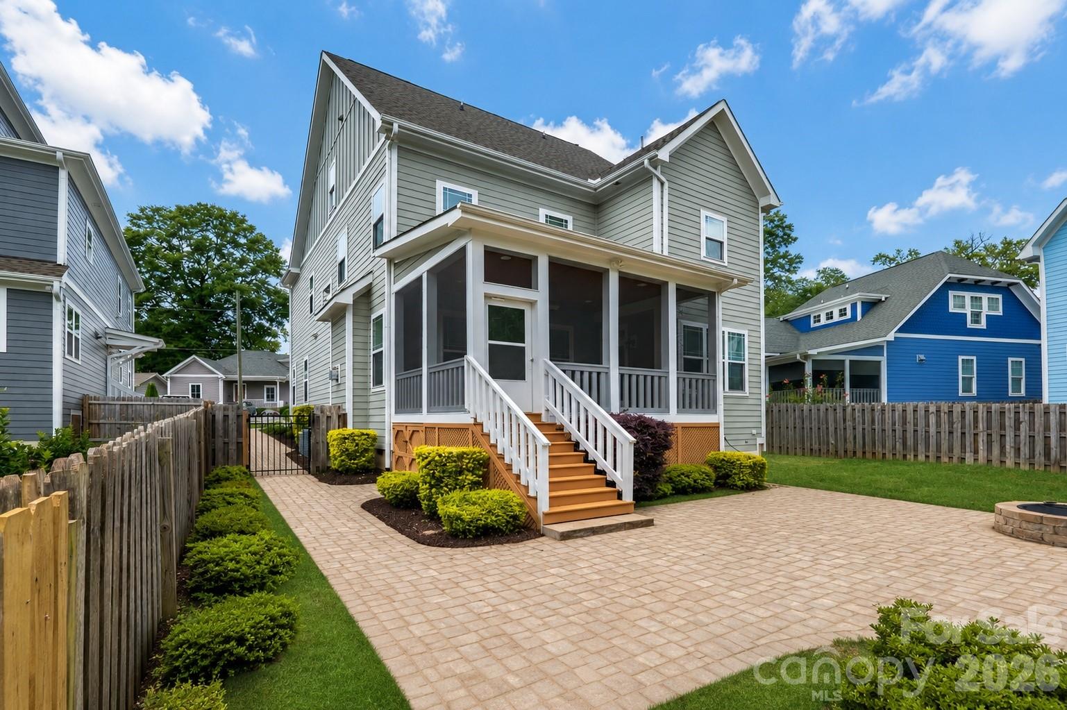 609 Welker St, Charlotte, NC 28204