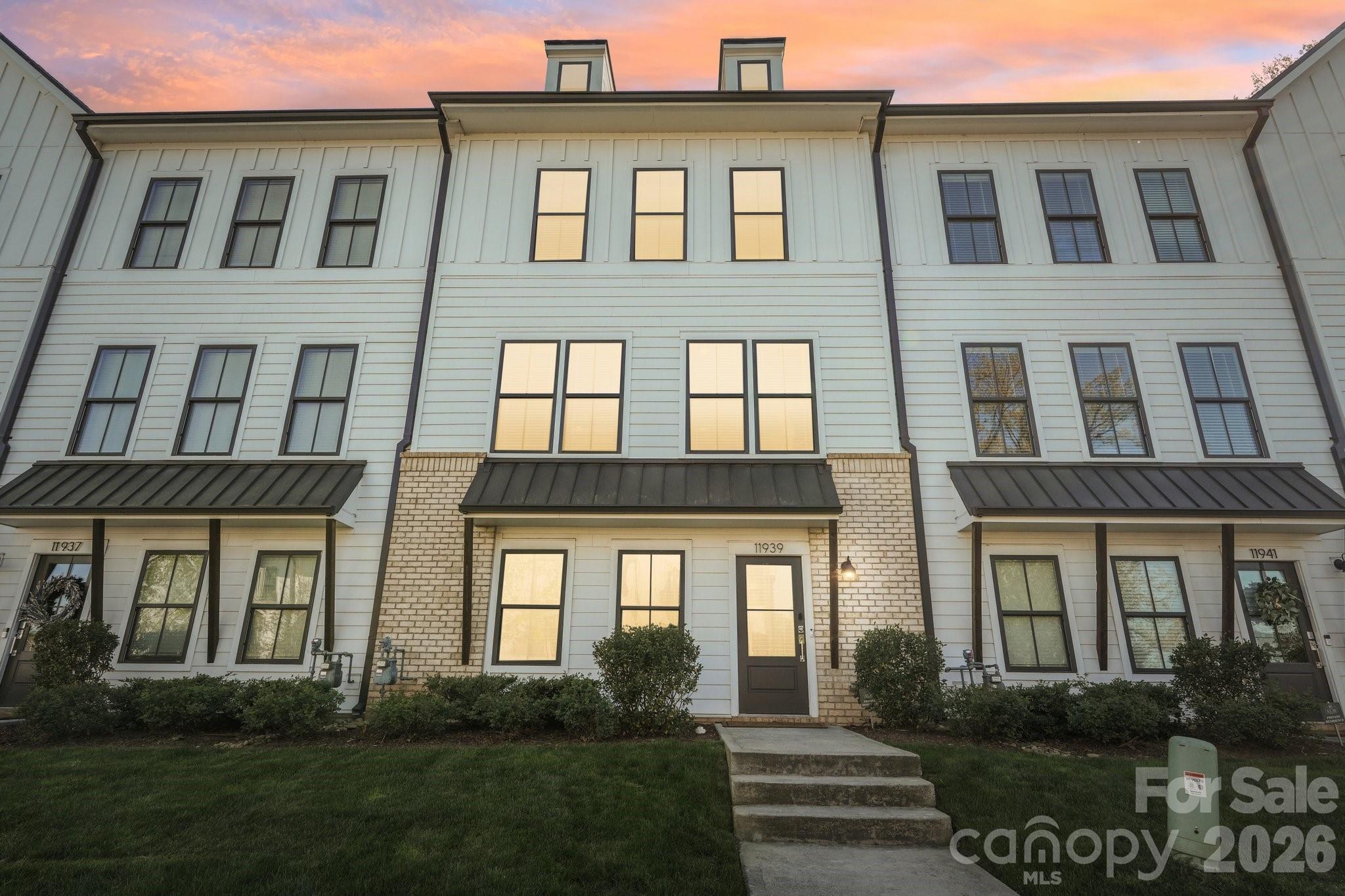 11939 Fiddlers Roof Ln, Charlotte, NC 28277