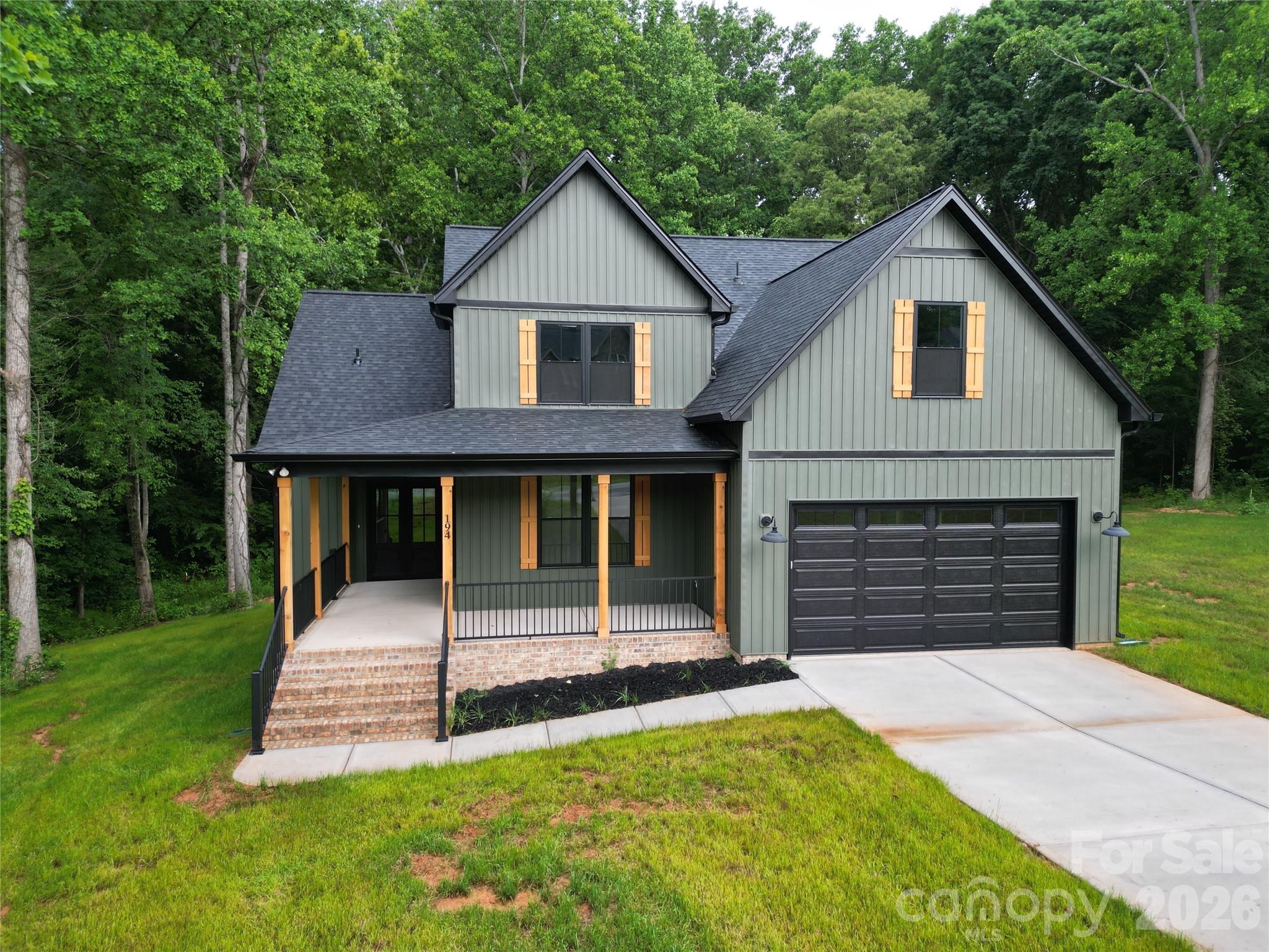 194 Donsdale Dr, Statesville, NC 28625