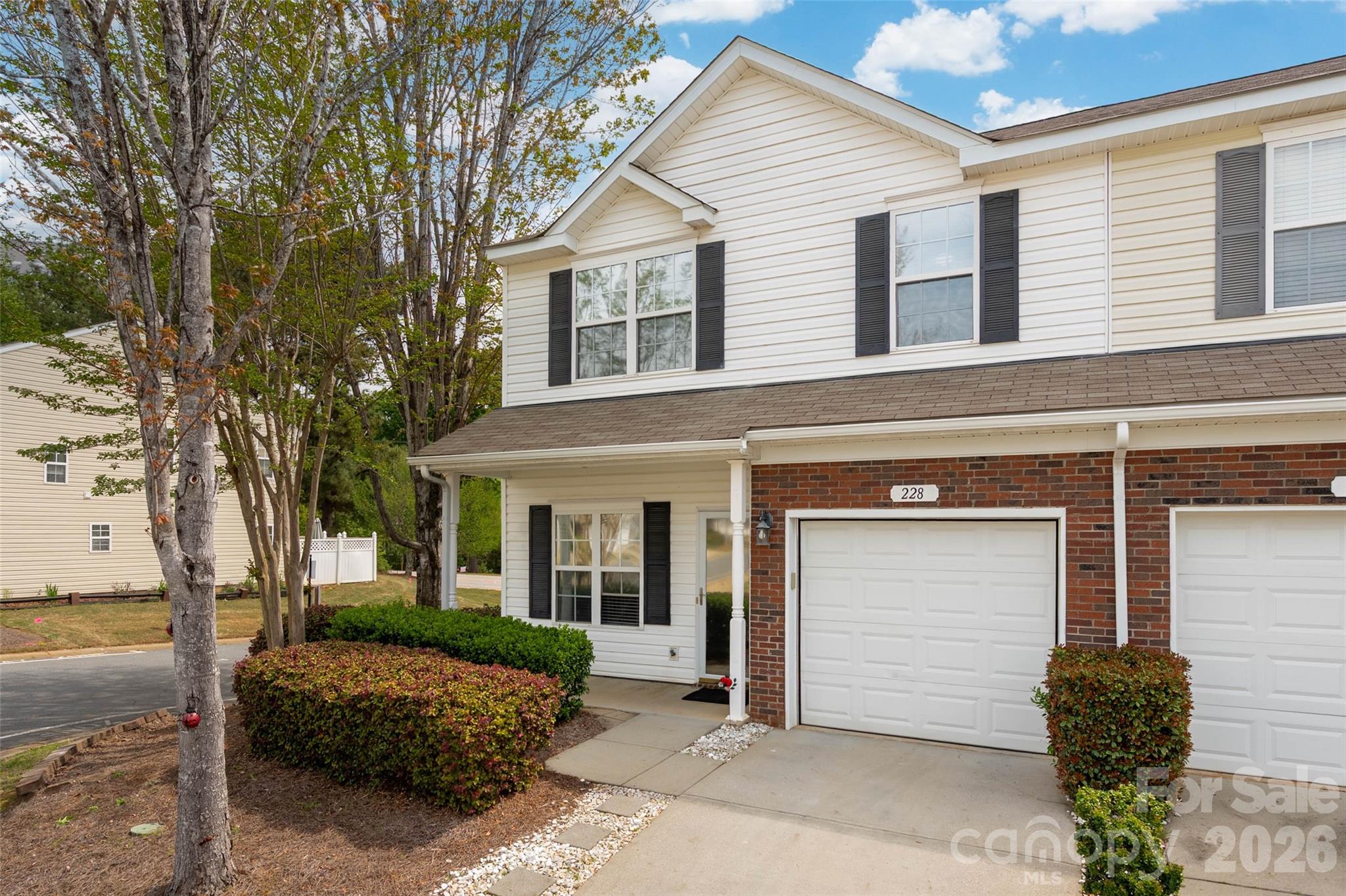 228 Tail Race Ln, Fort Mill, SC 29715