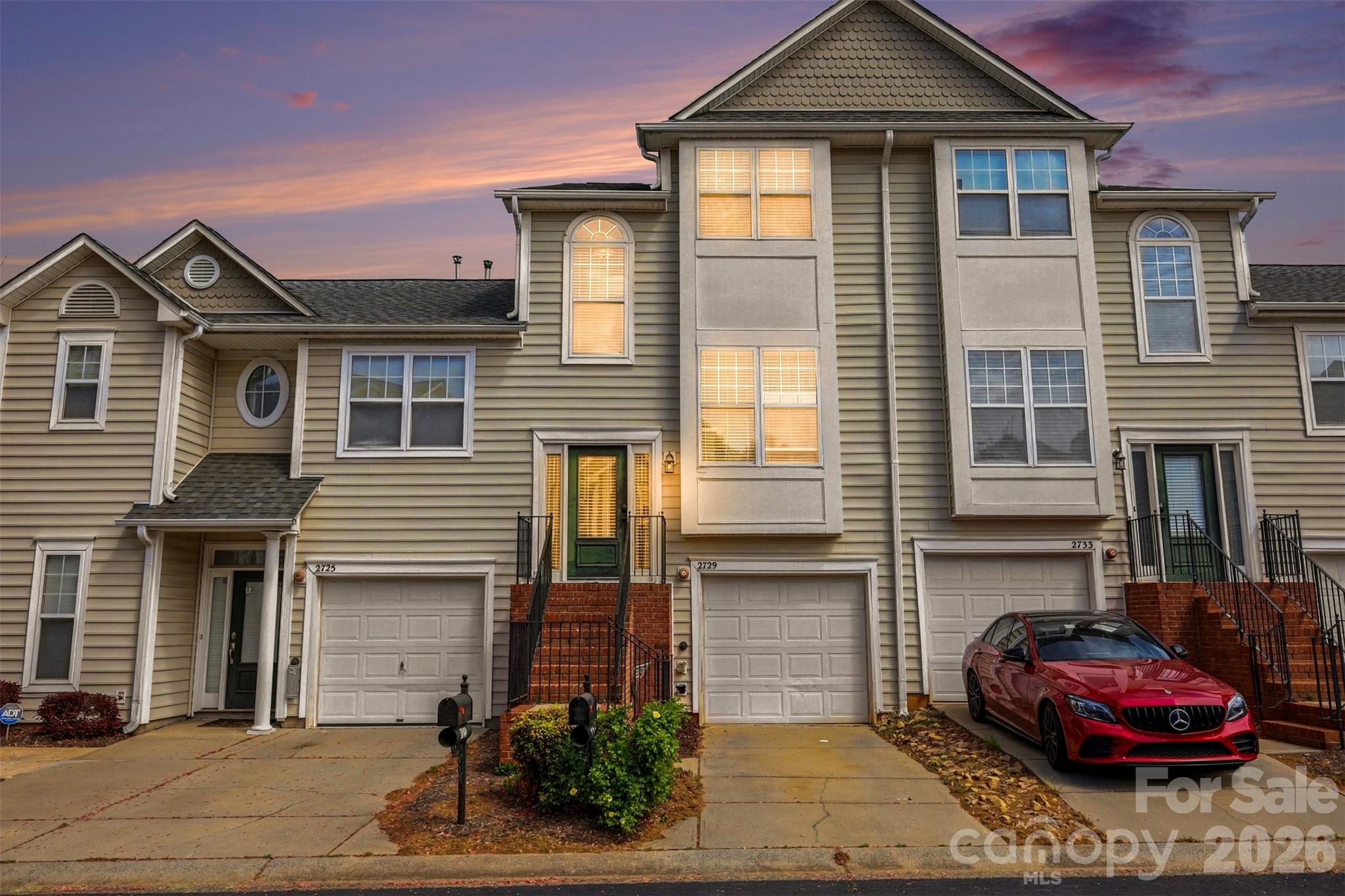 2729 Avalon Loop Rd, Charlotte, NC 28269