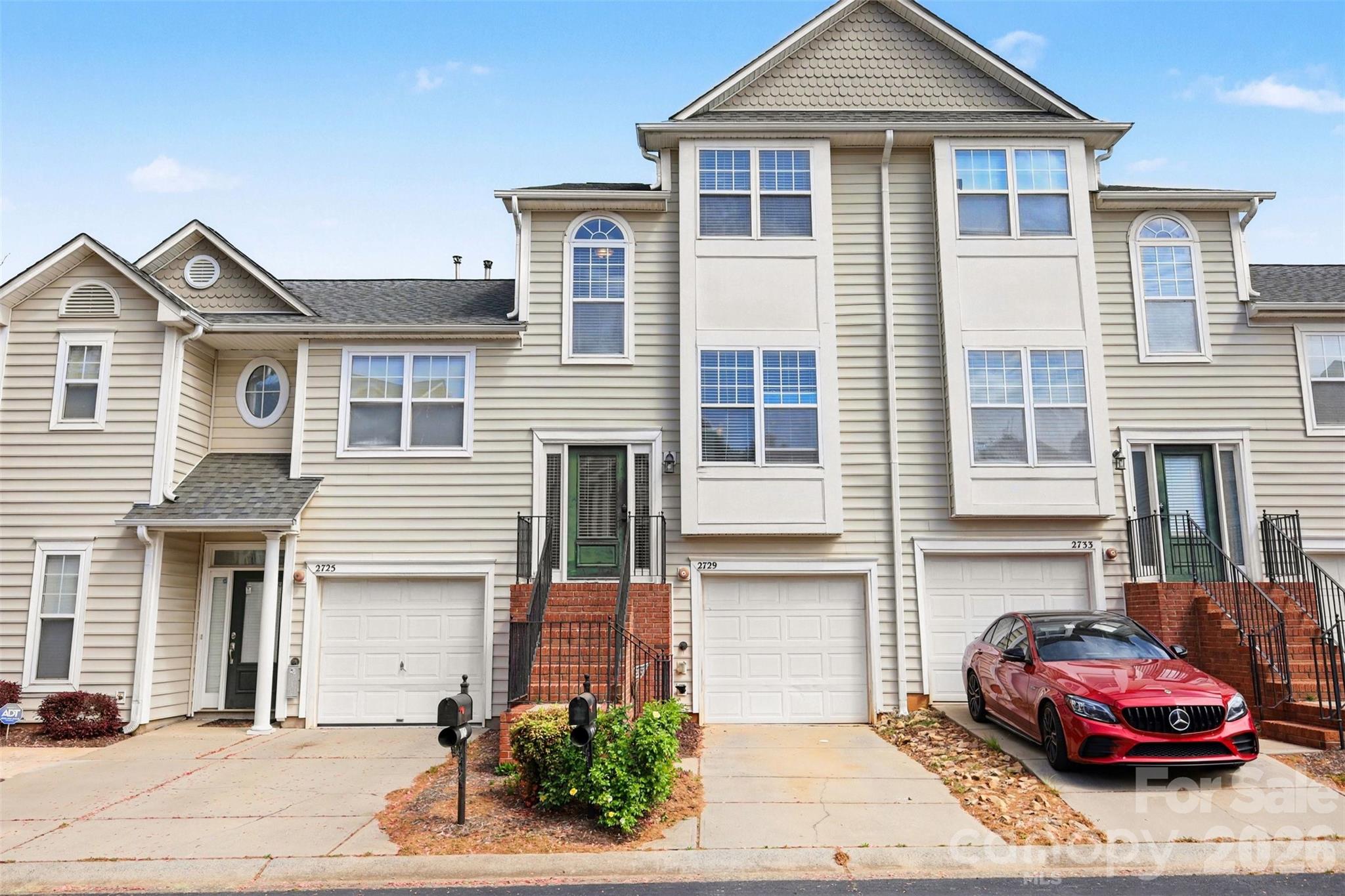 2729 Avalon Loop Rd, Charlotte, NC 28269