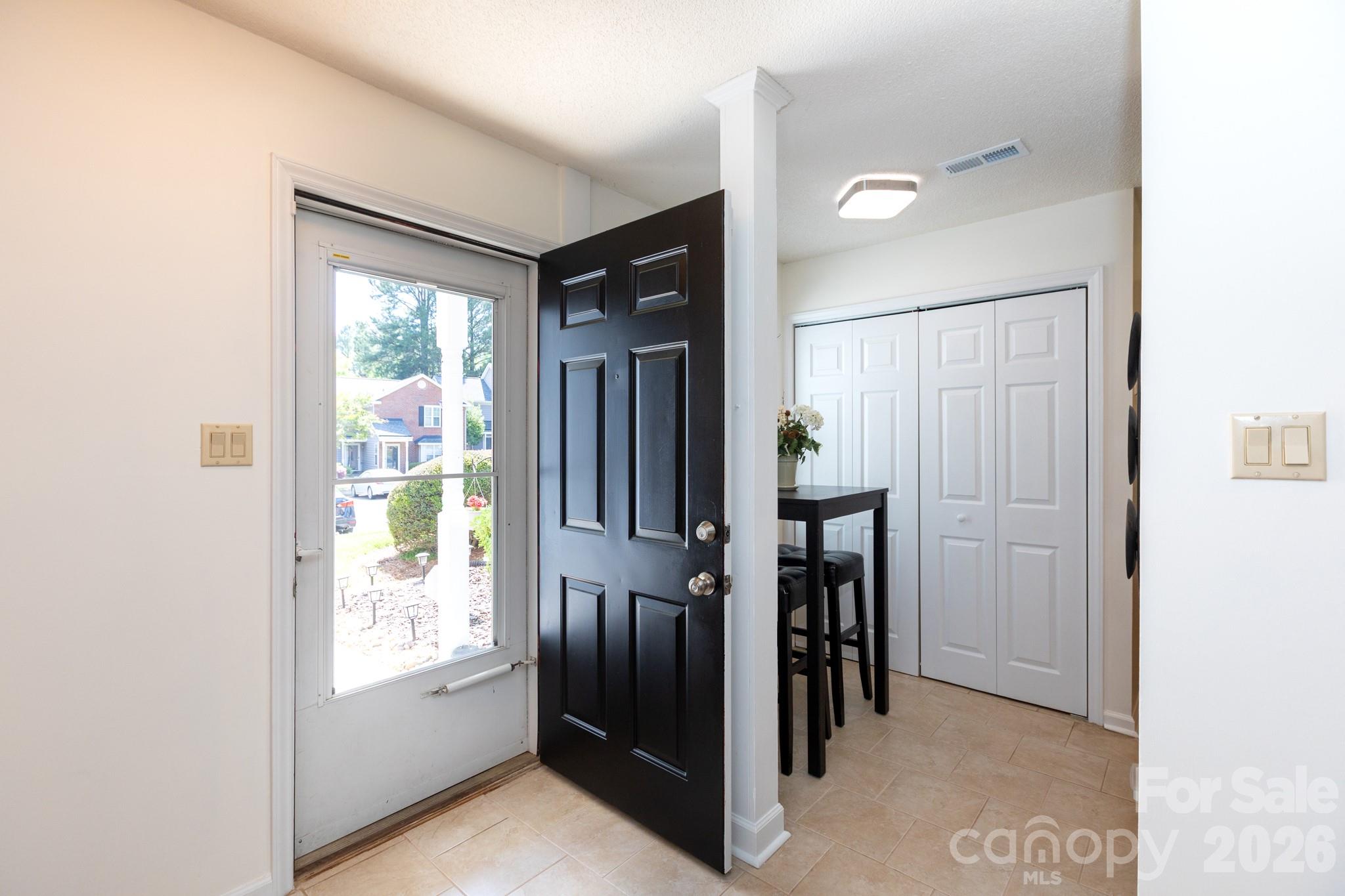 5600 Amity Springs Dr, Charlotte, NC 28212