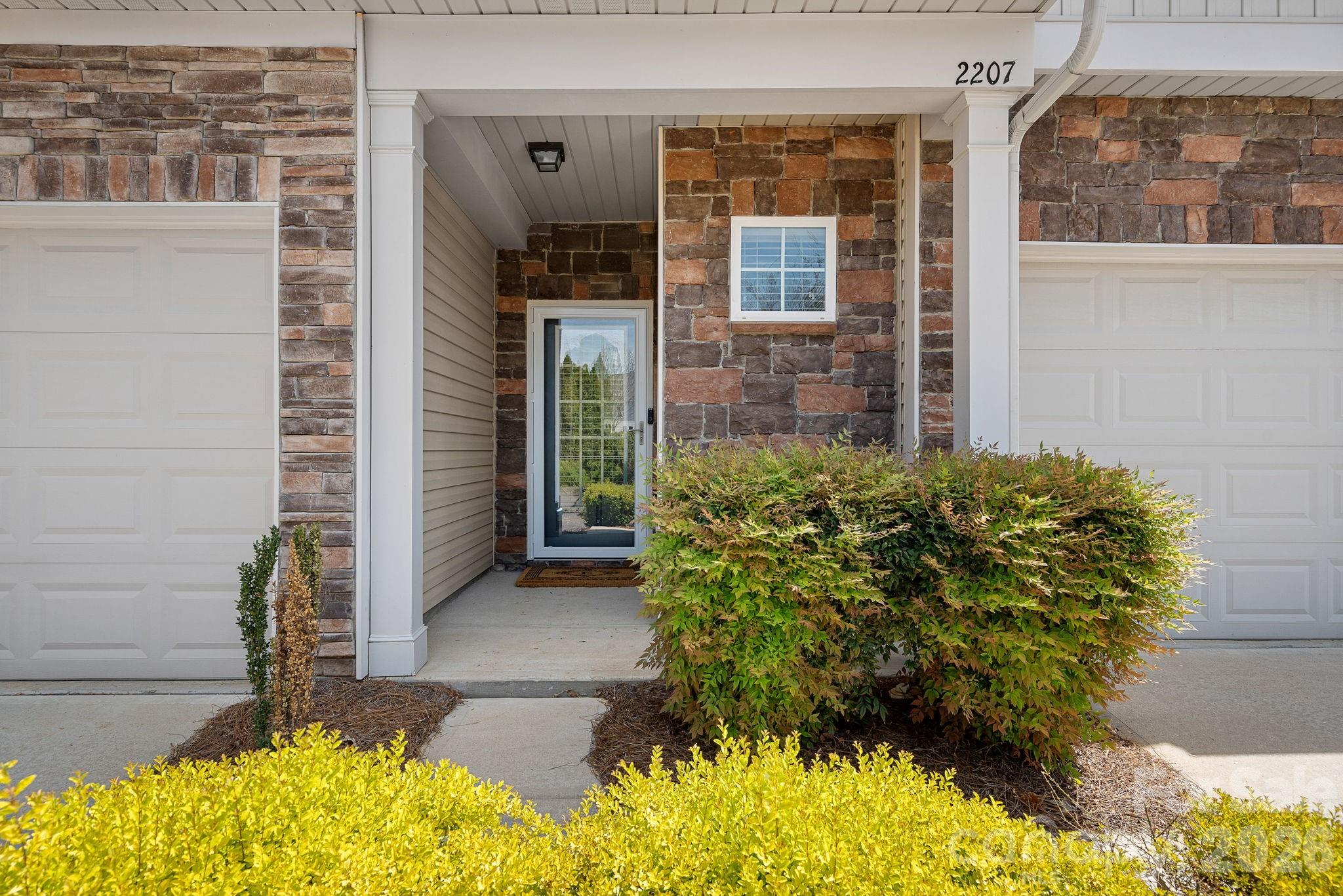 2207 Whitford Ln, Charlotte, NC 28210