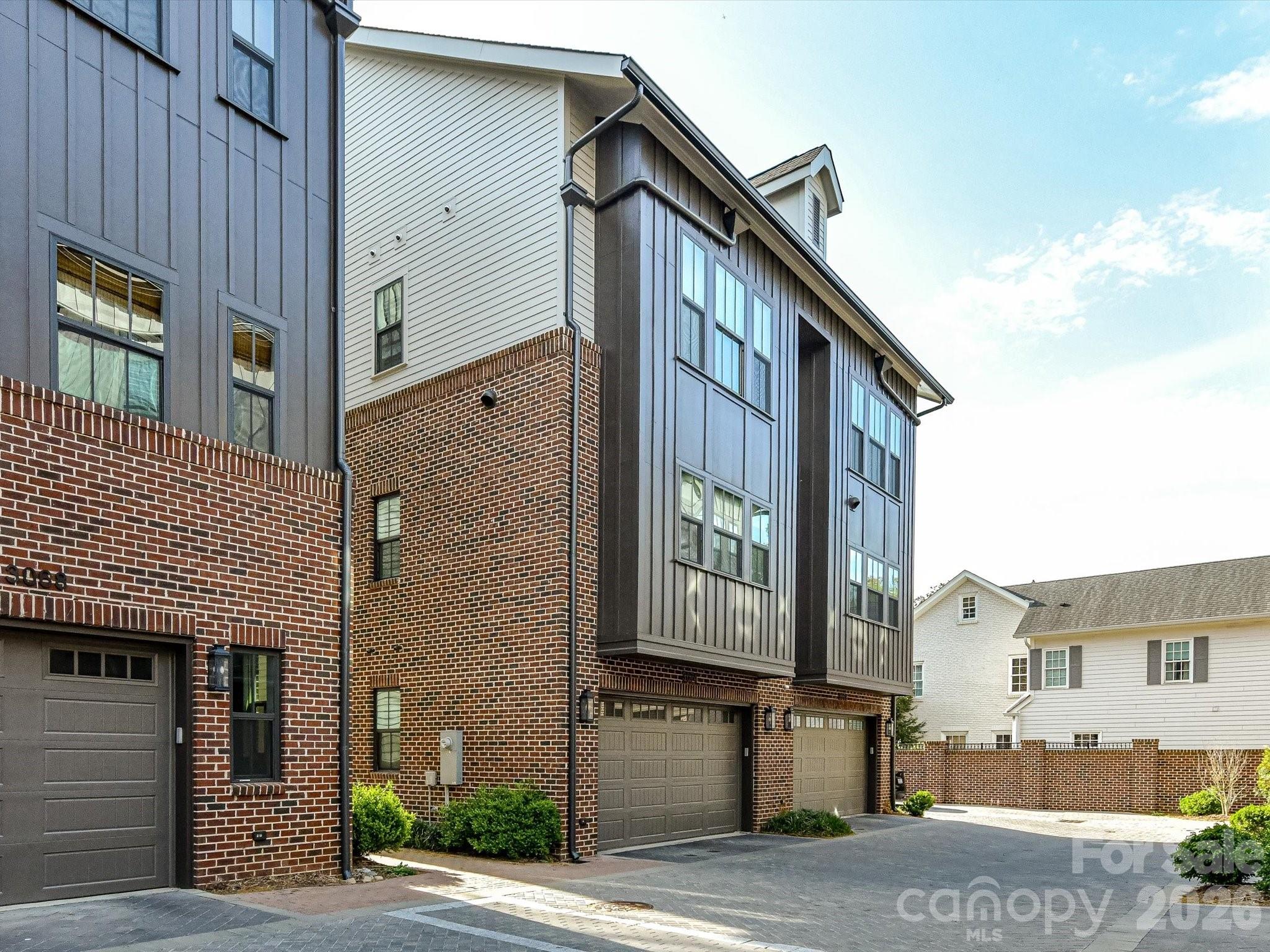 3074 Selwyn Ave, Charlotte, NC 28209