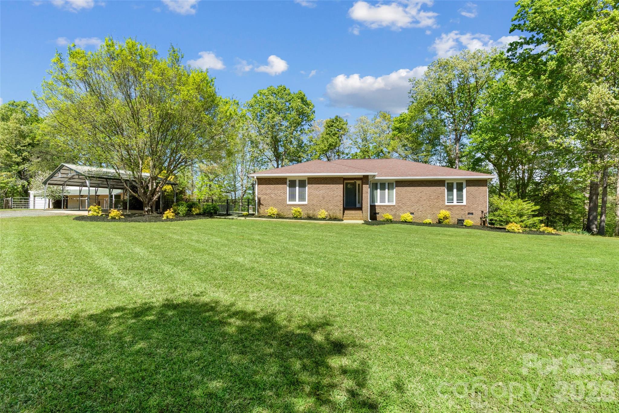 3654 S Dobys Bridge Rd, Fort Mill, SC 29715