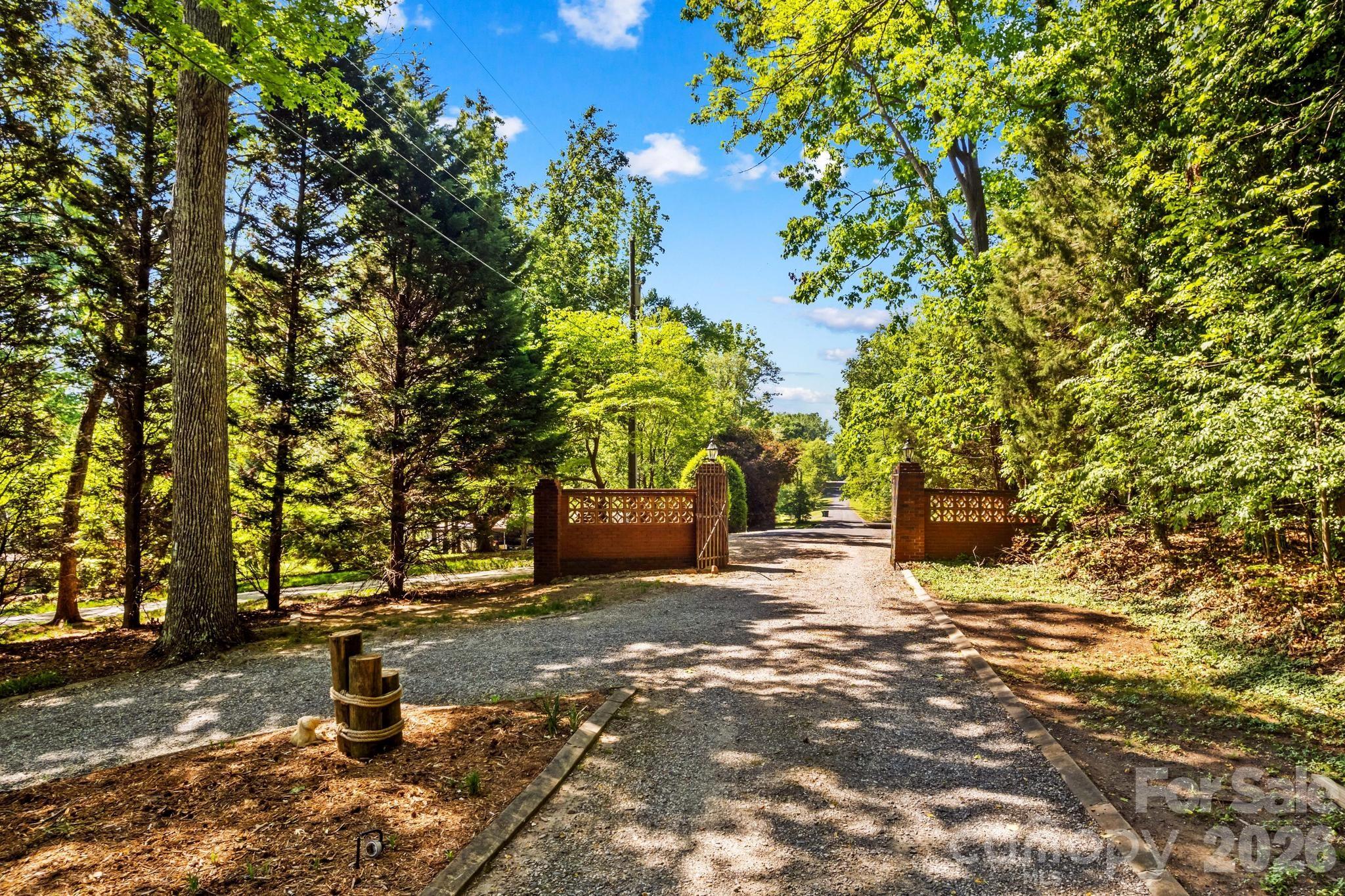 395 Rendleman Dr, Salisbury, NC 28146