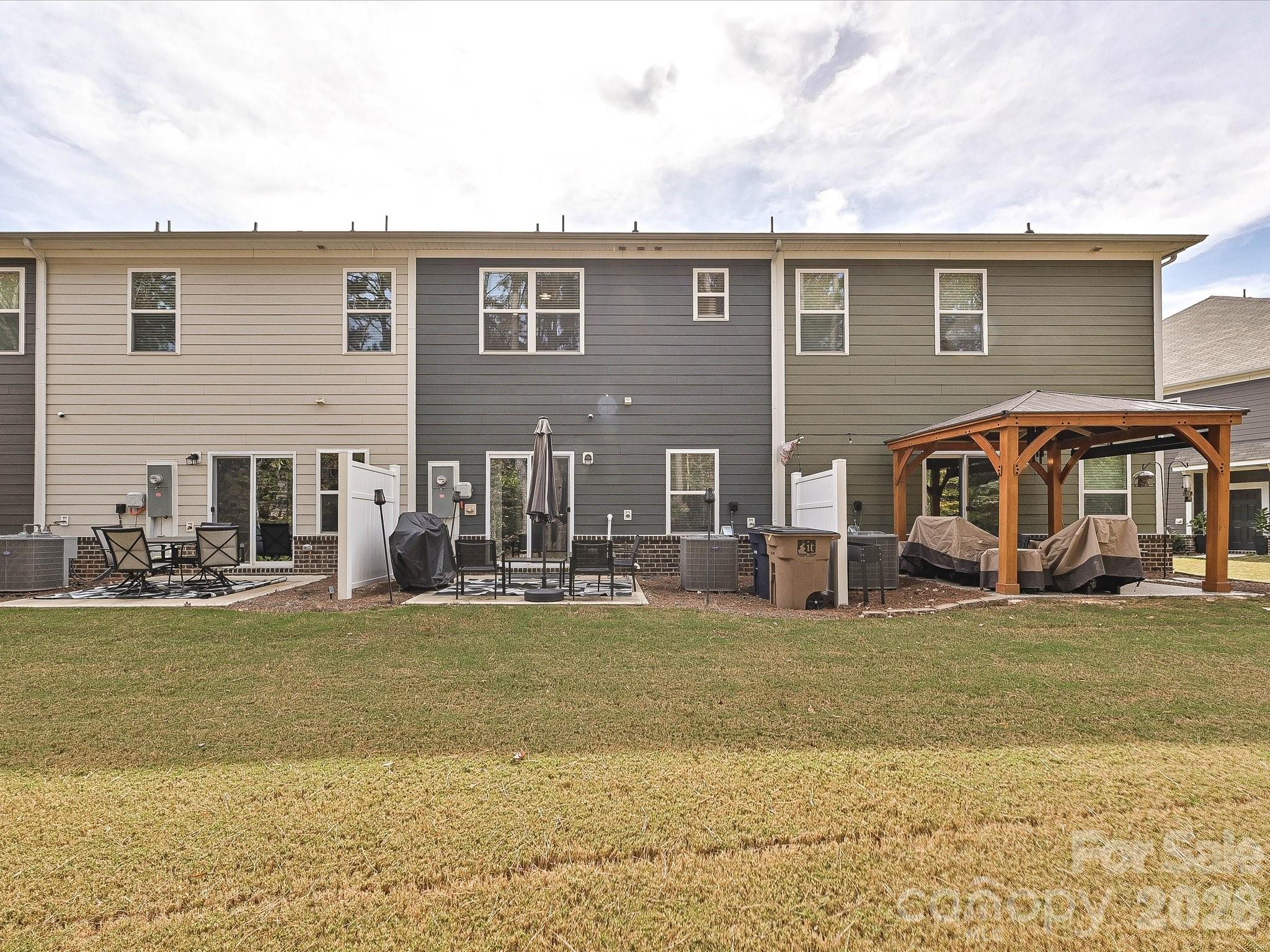 348 Abington St, Matthews, NC 28104