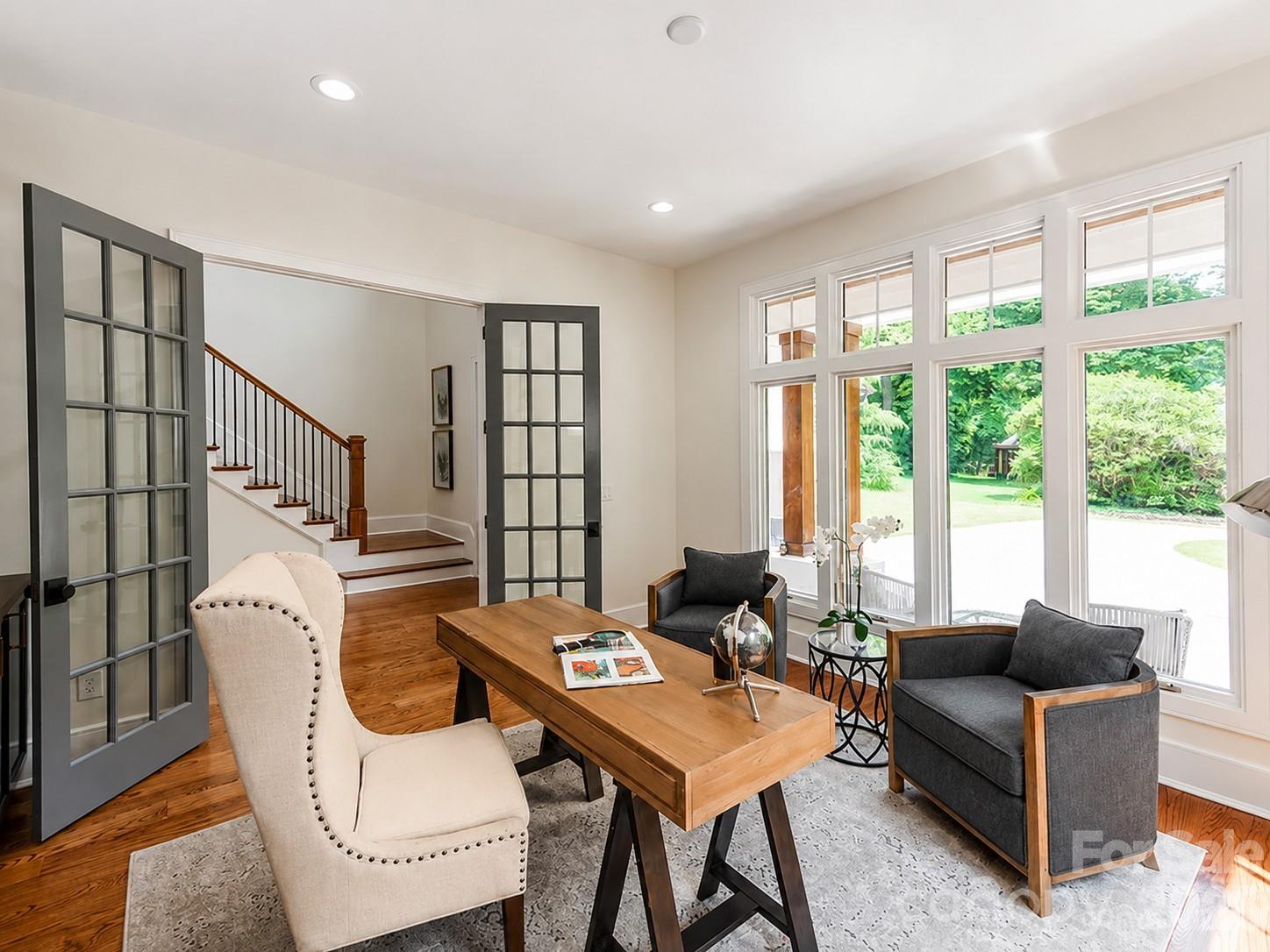 3032 Northampton Dr, Charlotte, NC 28210
