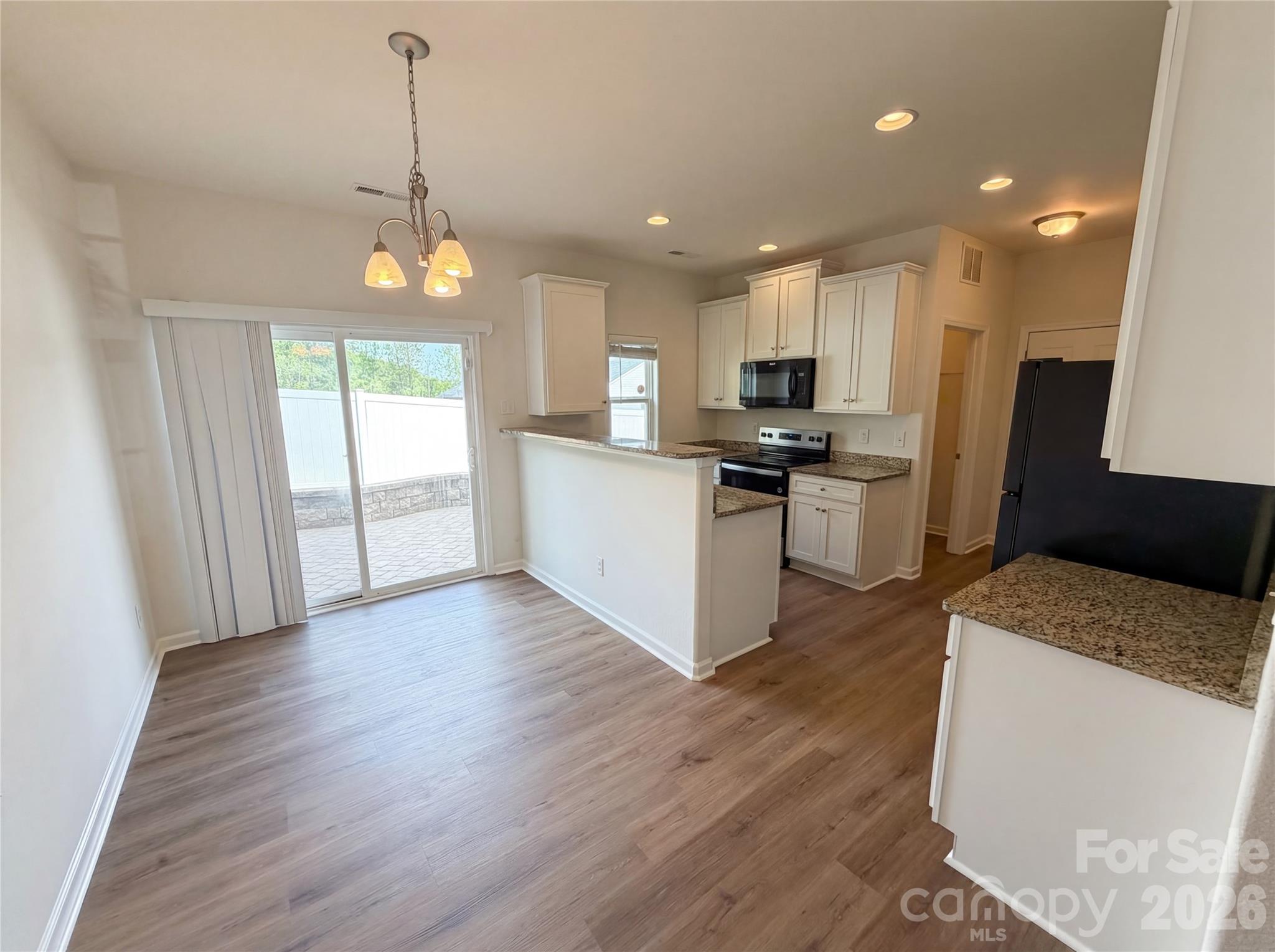 8321 Candlenut Ln, Charlotte, NC 28215