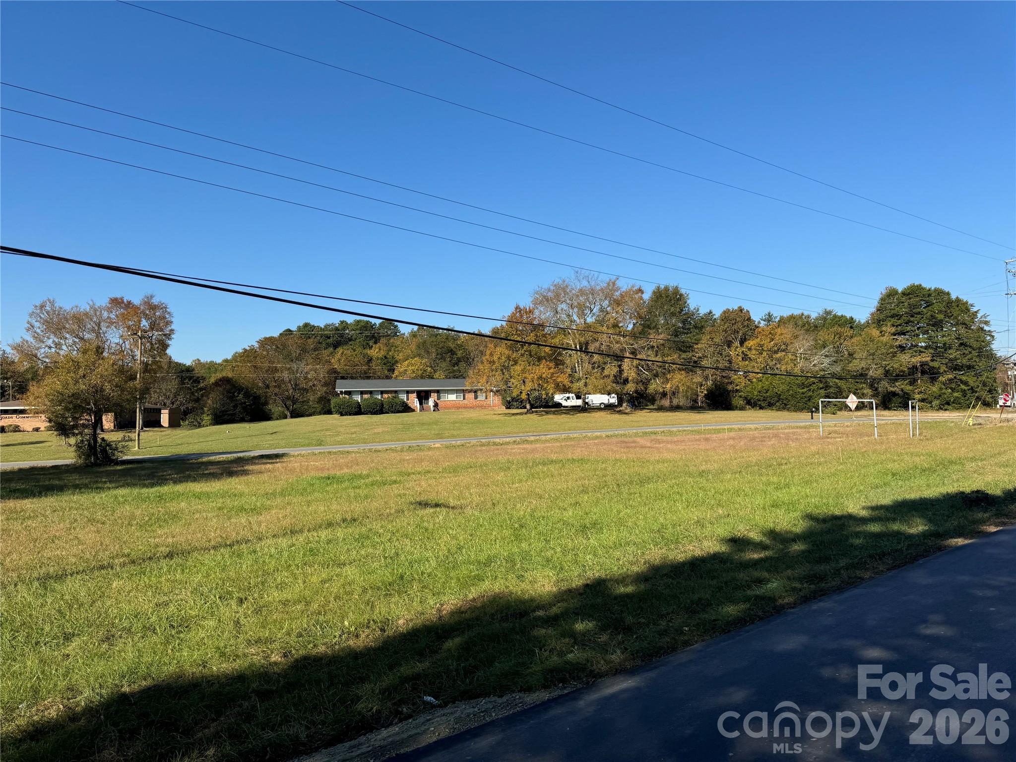 1827 Lawing Rd, Charlotte, NC 28216