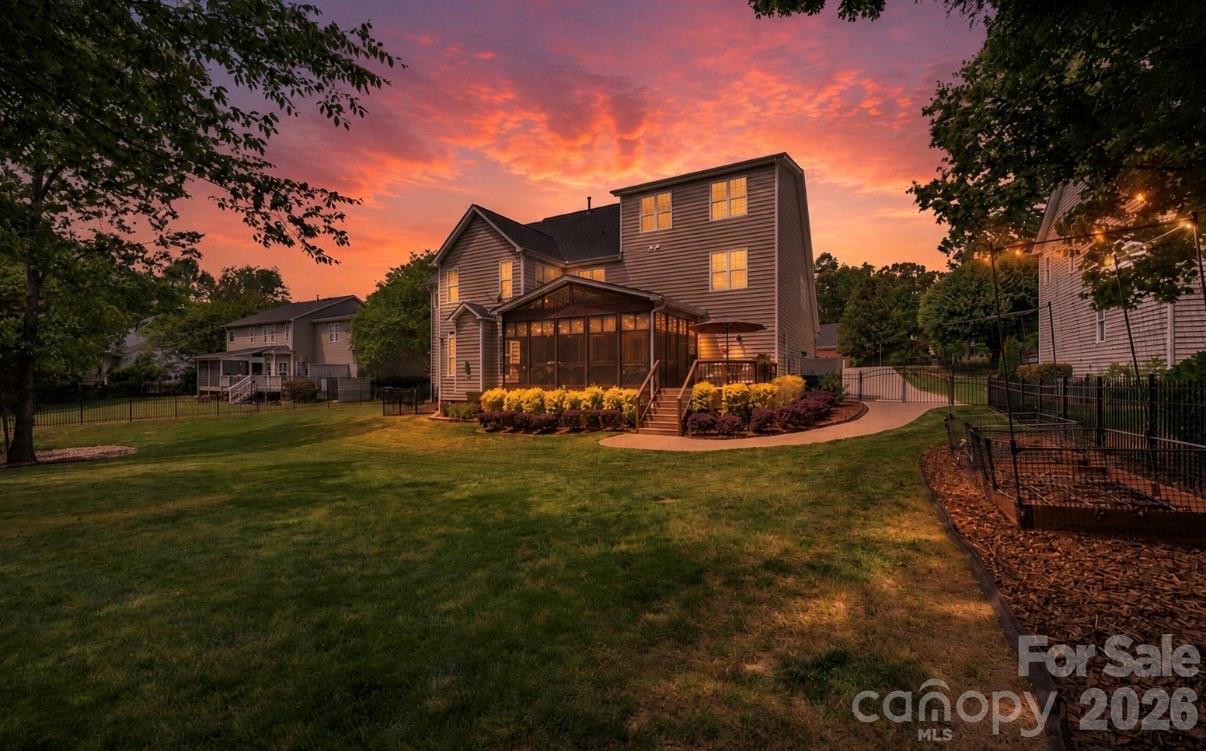 10826 Persimmon Creek Dr, Mint Hill, NC 28227