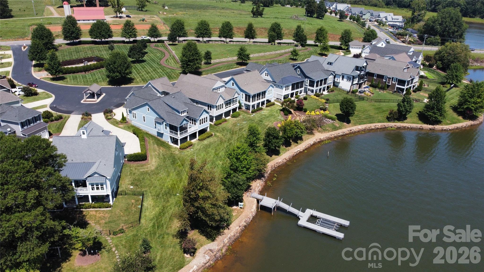 122 Sisters Cove Ct, Mooresville, NC 28117