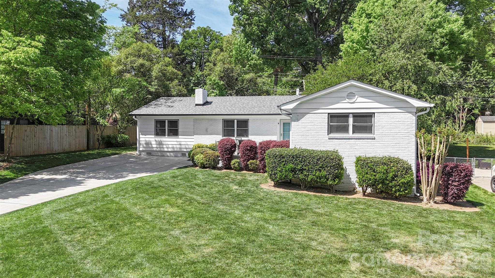 5322 Baker Dr, Charlotte, NC 28210