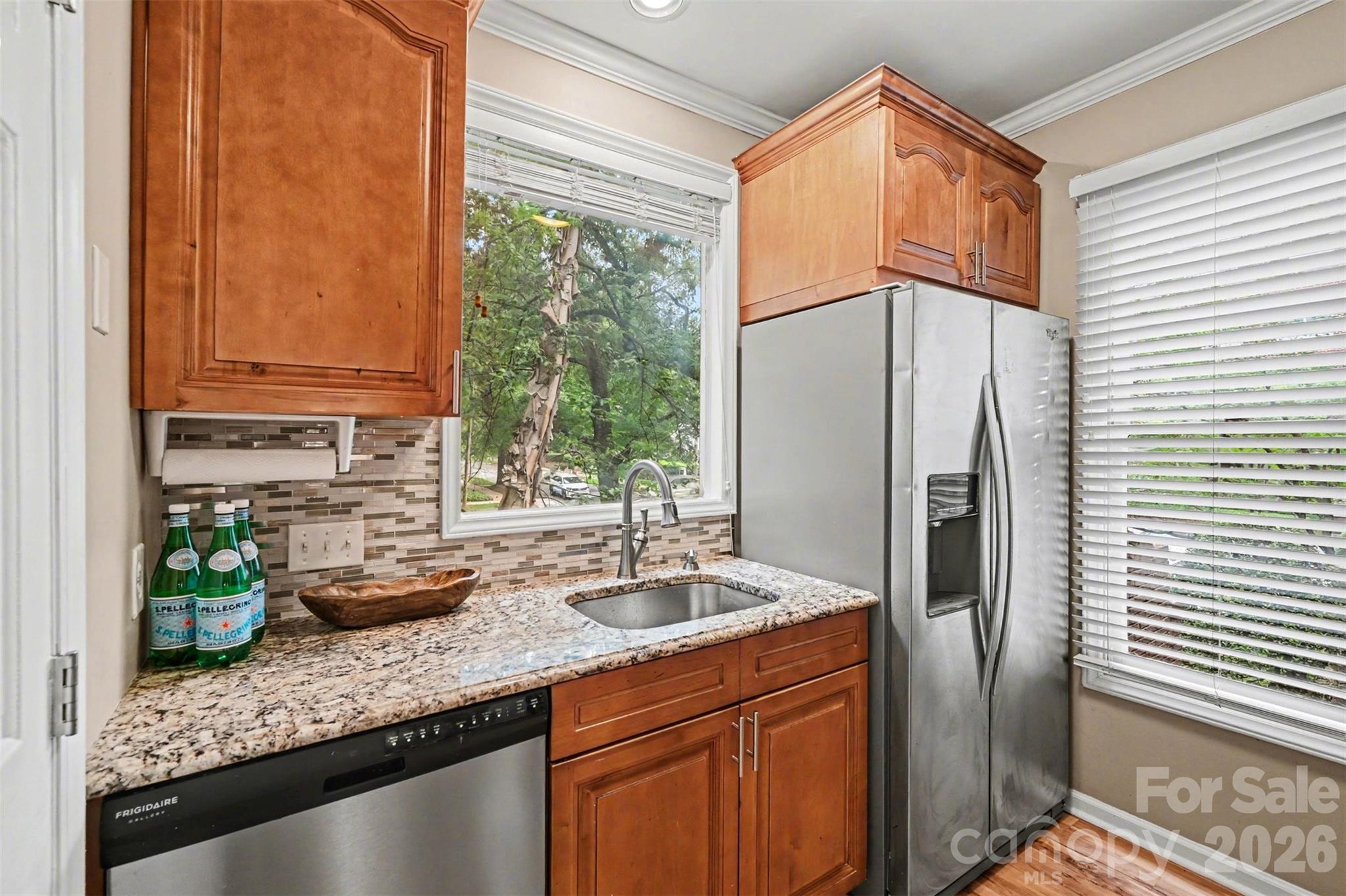 1109 E Morehead St #5, Charlotte, NC 28204