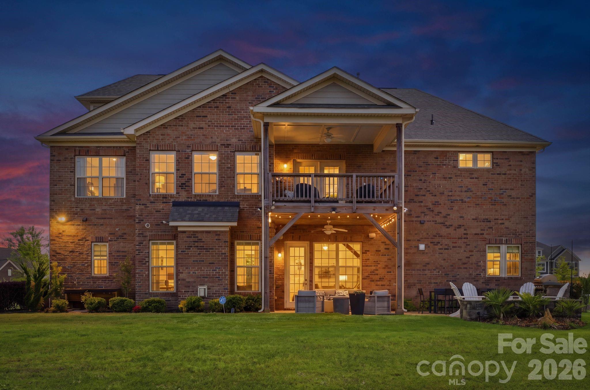 1020 Liggets Dr, Matthews, NC 28104