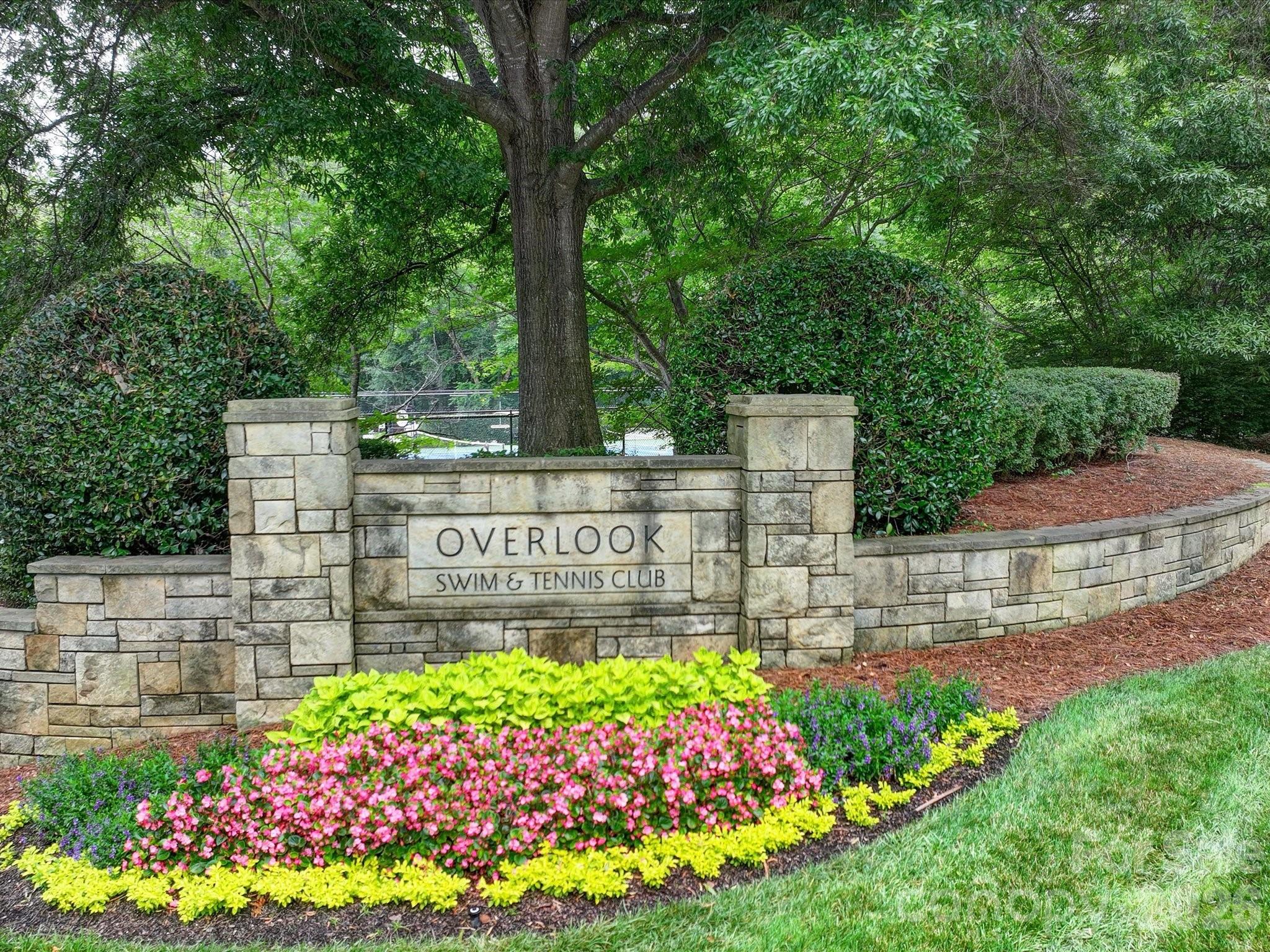 12532 Overlook Mountain Dr, Charlotte, NC 28216