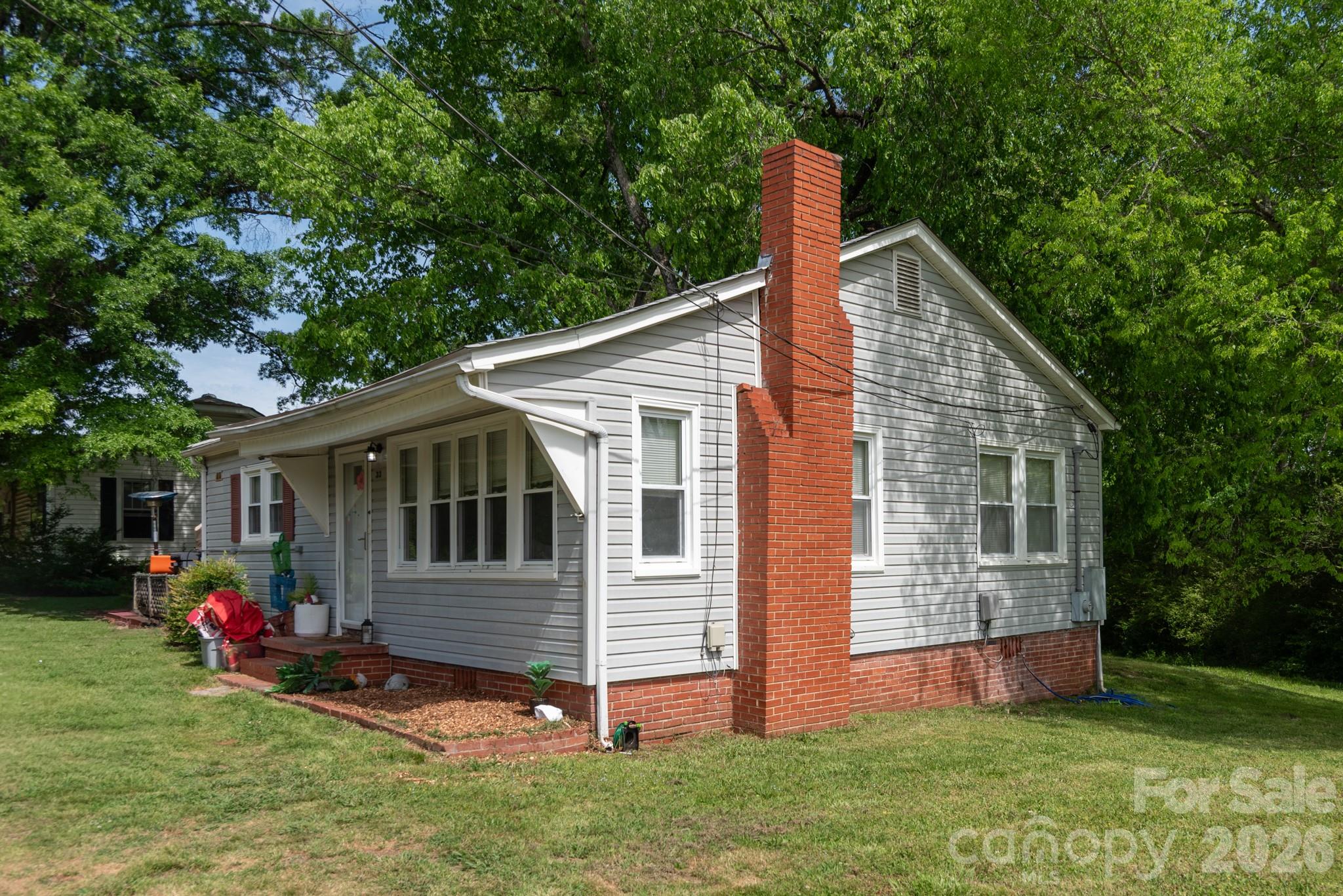 33 Central Heights Dr, Concord, NC 28025