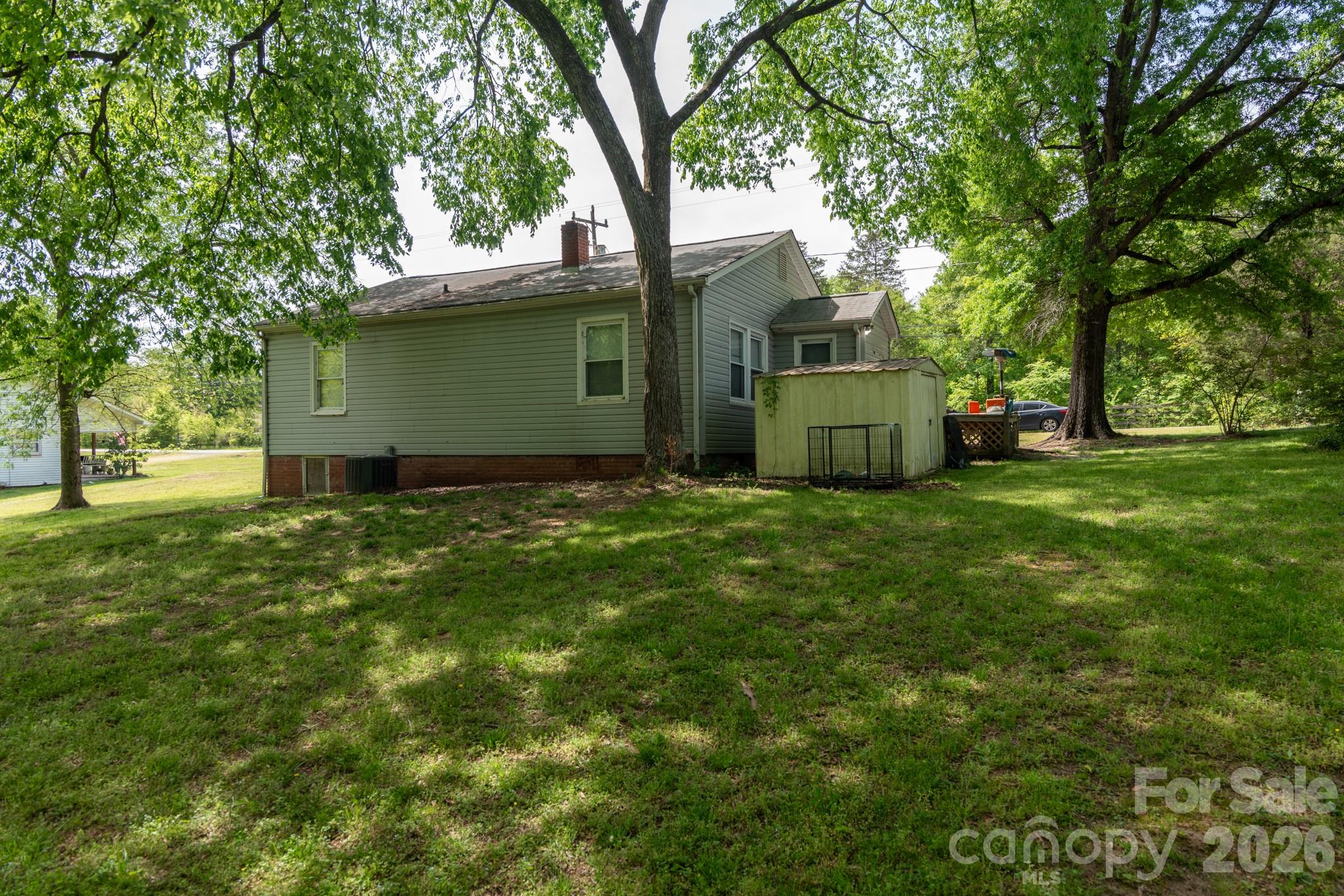 33 Central Heights Dr, Concord, NC 28025