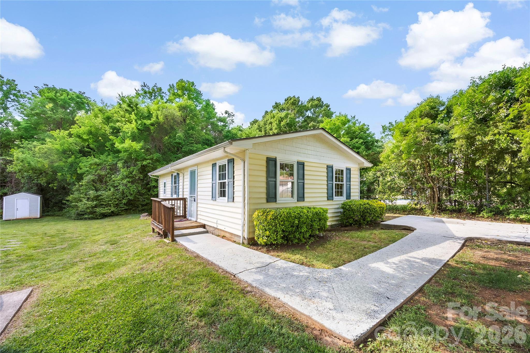 621 Pennsylvania Ave, Charlotte, NC 28216