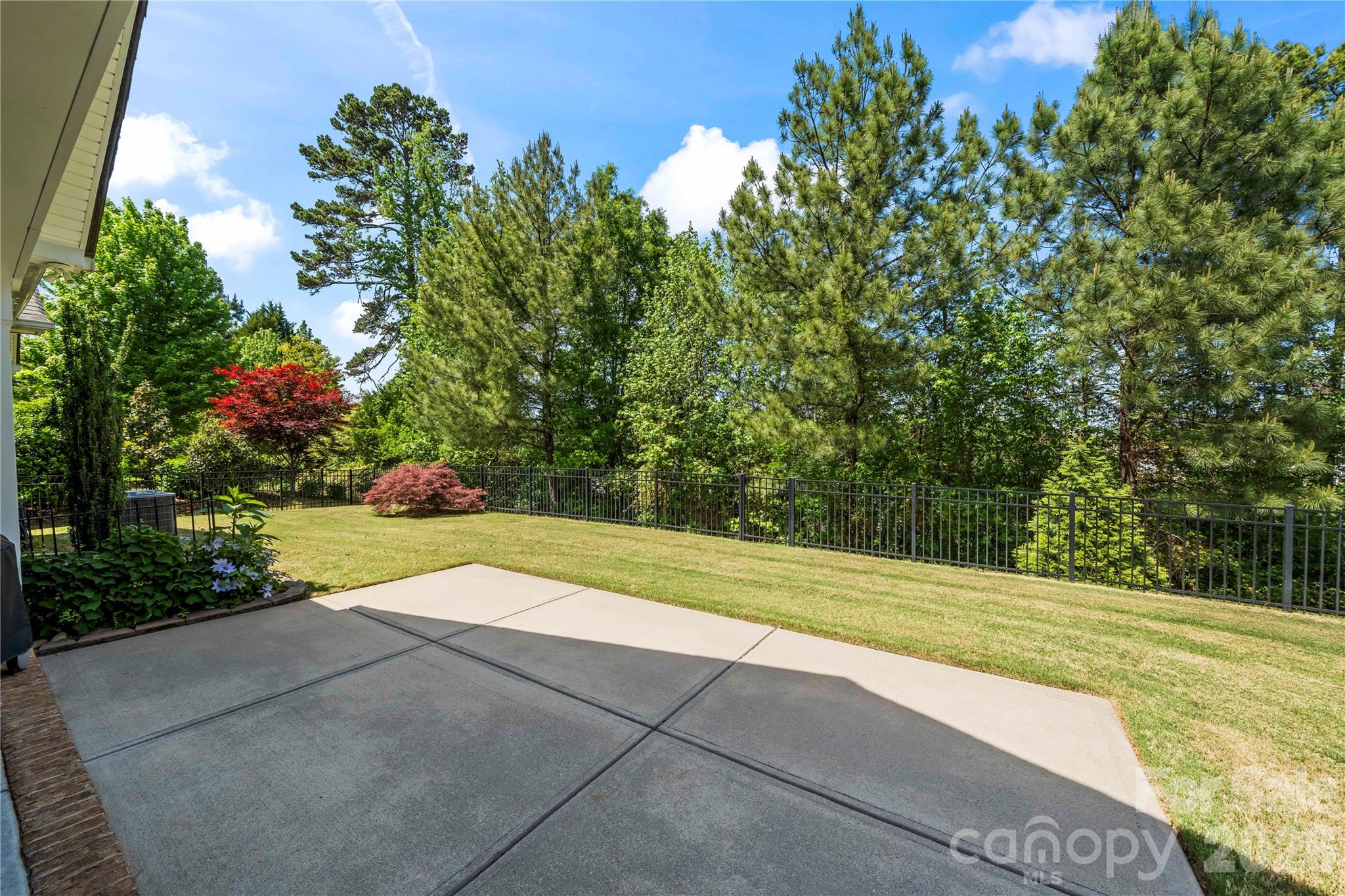 13127 Union Square Dr, Huntersville, NC 28078