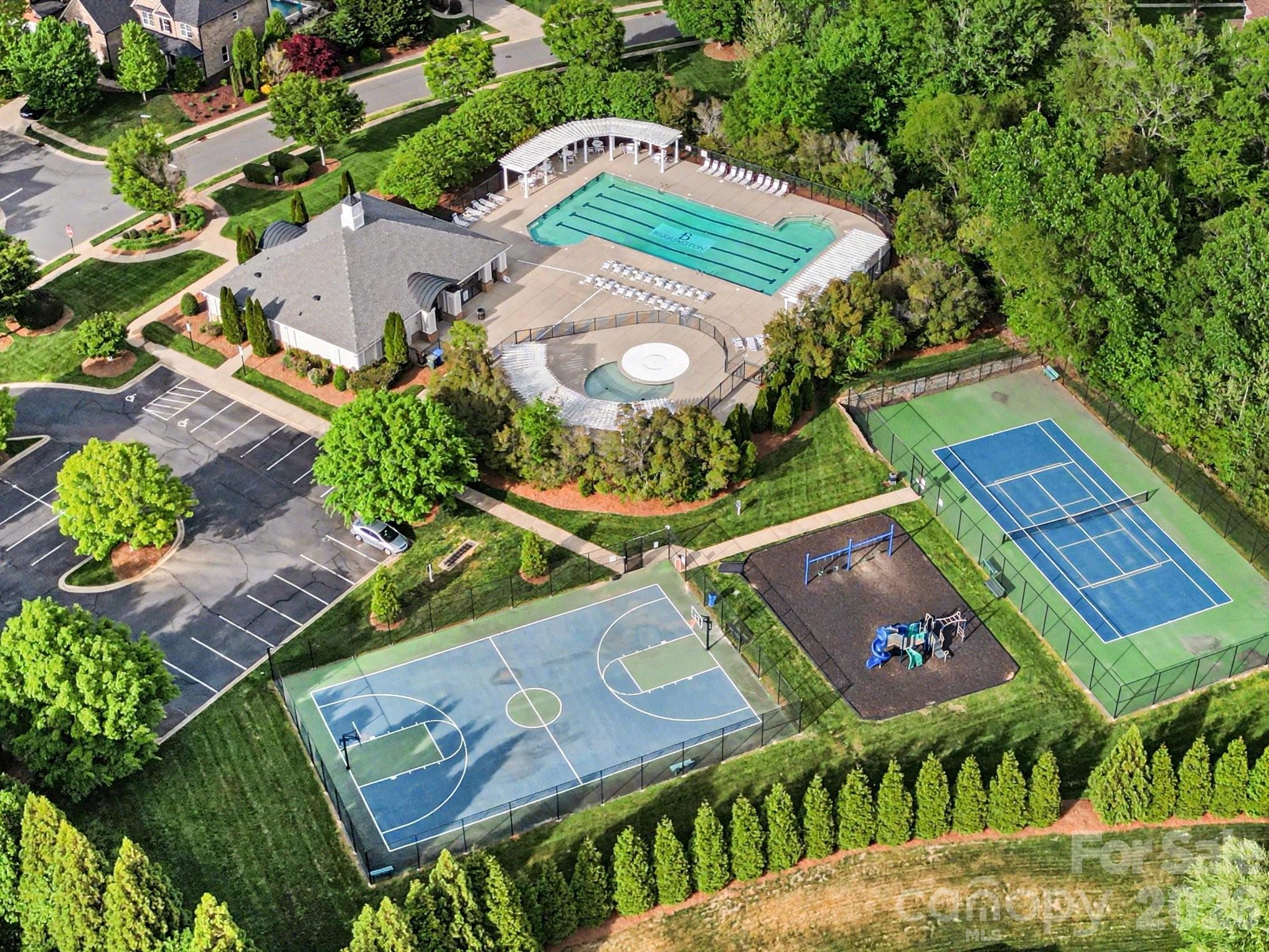 2516 River Oaks Dr, Waxhaw, NC 28173