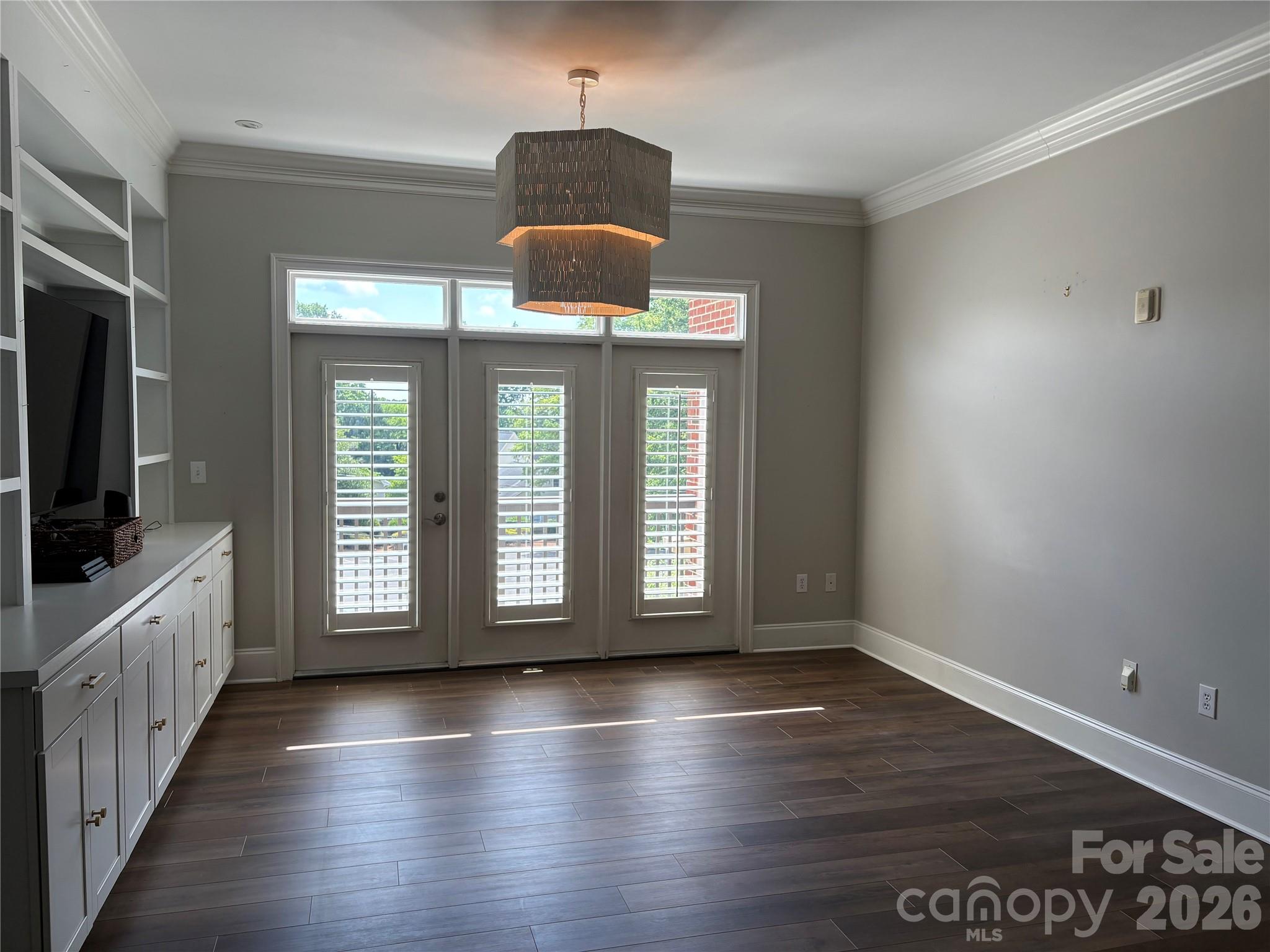 2990 Selwyn Ave, Charlotte, NC 28209
