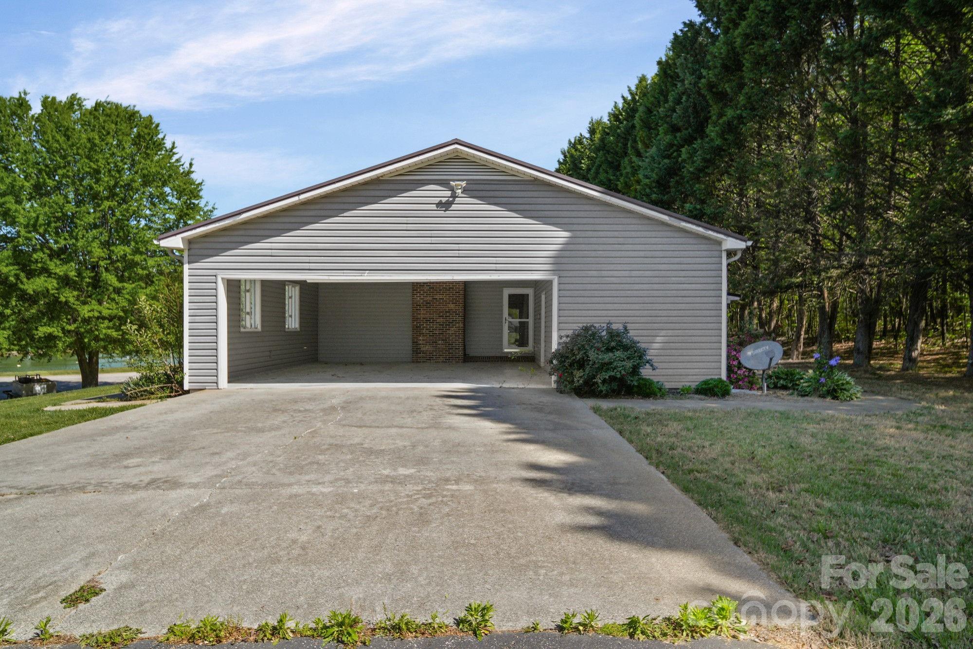 144 Pops Lake Rd, Statesville, NC 28625