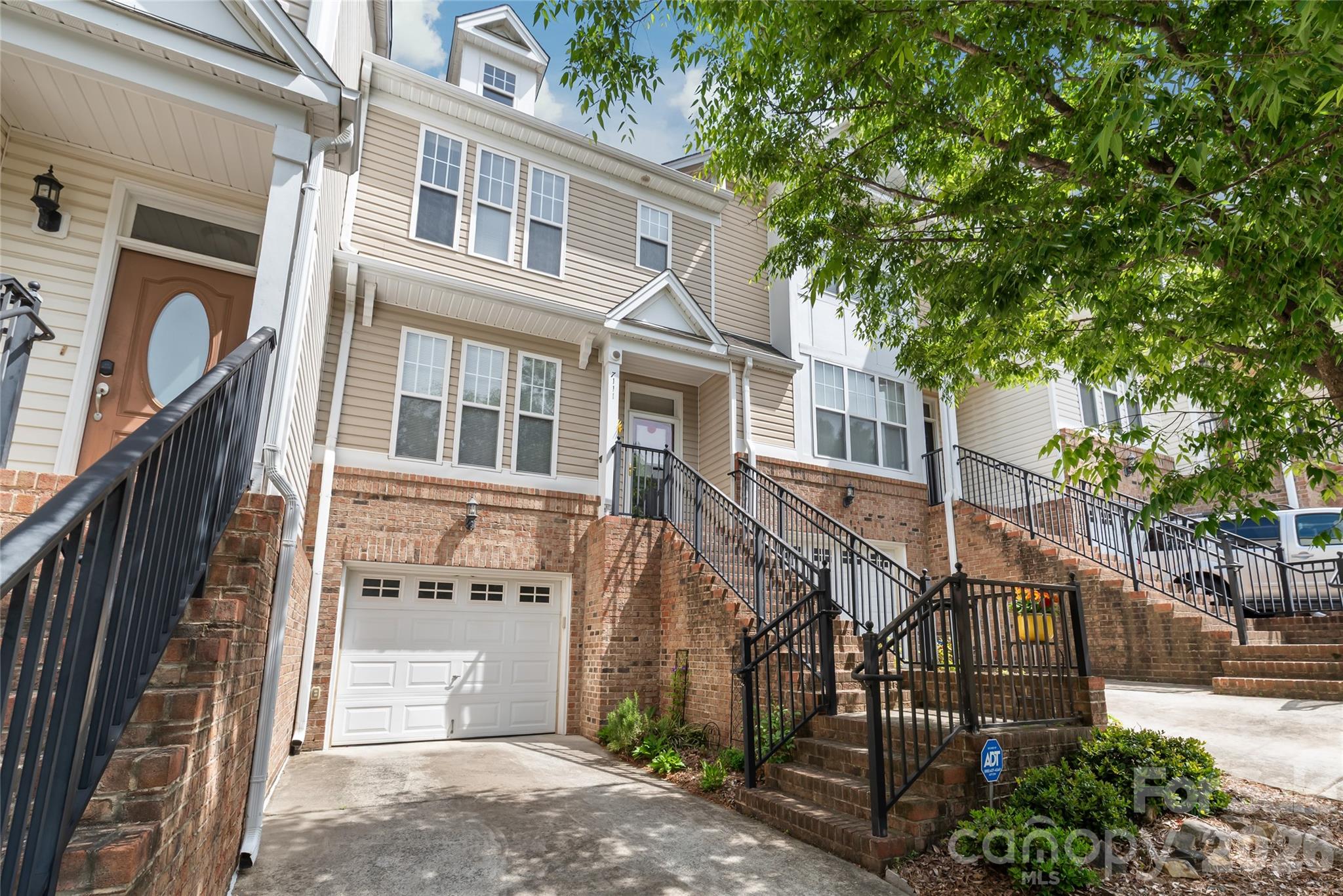 7111 Founders Club Ct, Charlotte, NC 28269