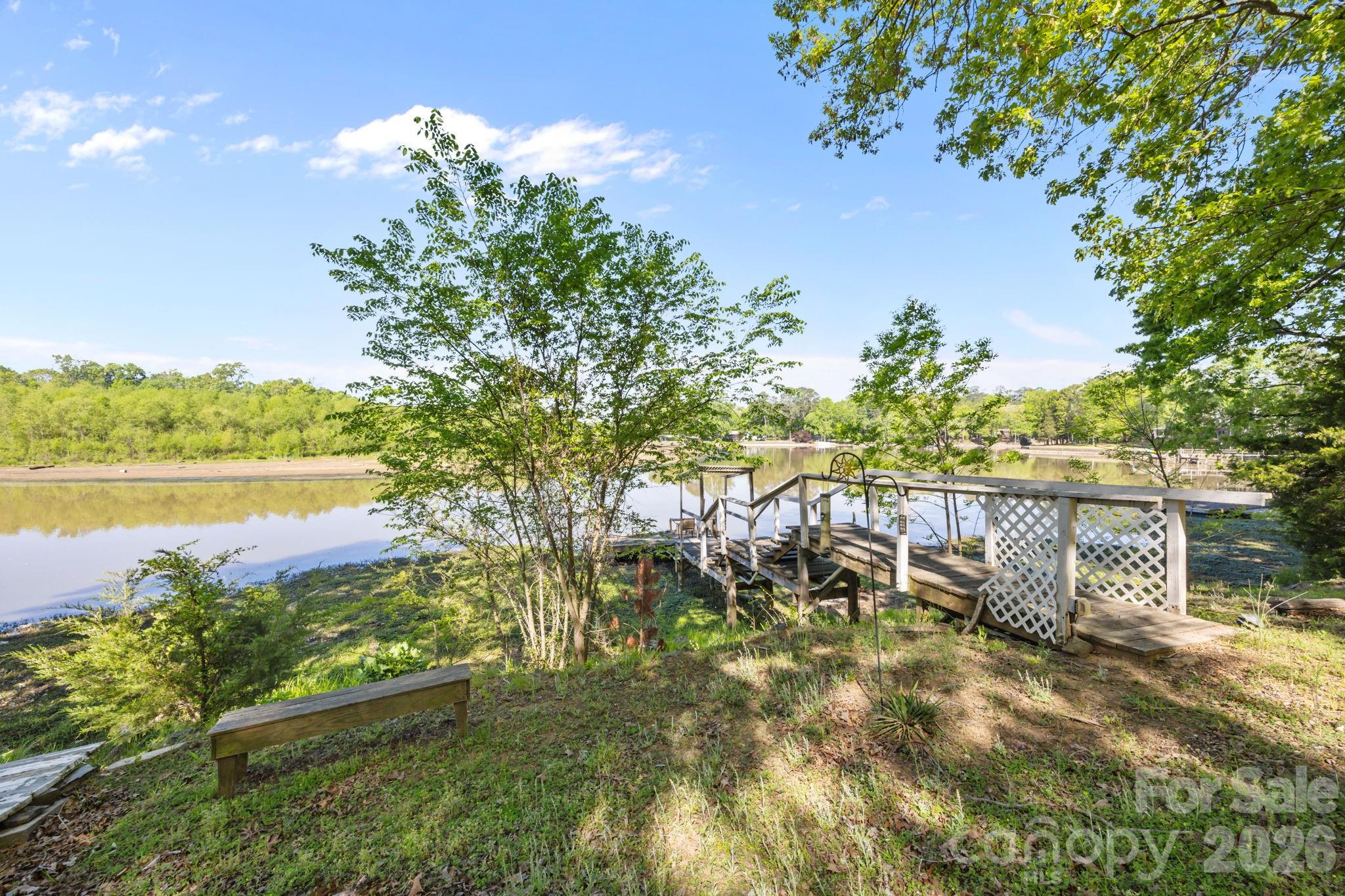 405 Carroll Cv, Lake Wylie, SC 29710