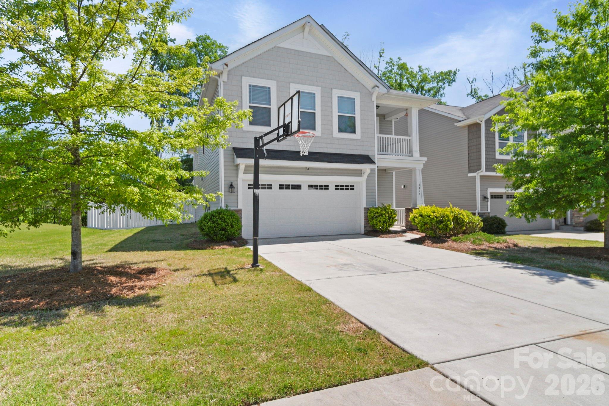 1406 Kings Grove Dr, York, SC 29745