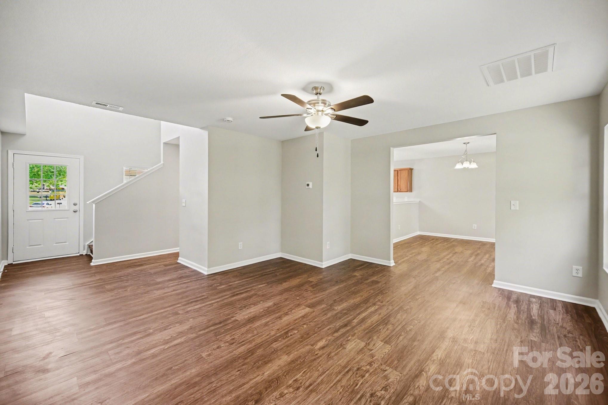 2021 Sonoma Valley Dr, Charlotte, NC 28214