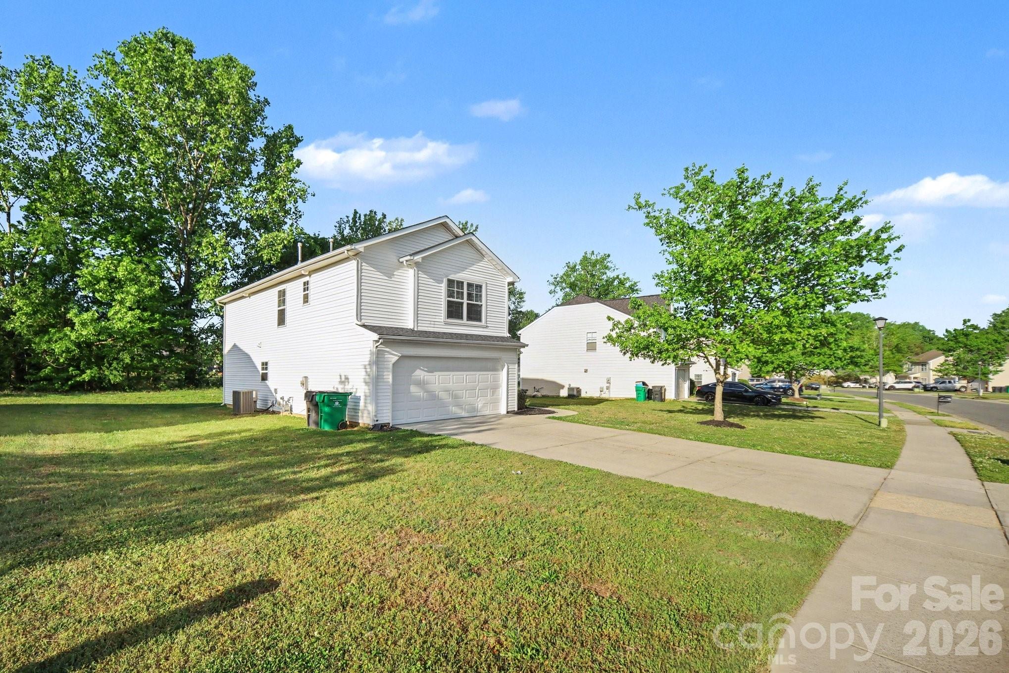2021 Sonoma Valley Dr, Charlotte, NC 28214