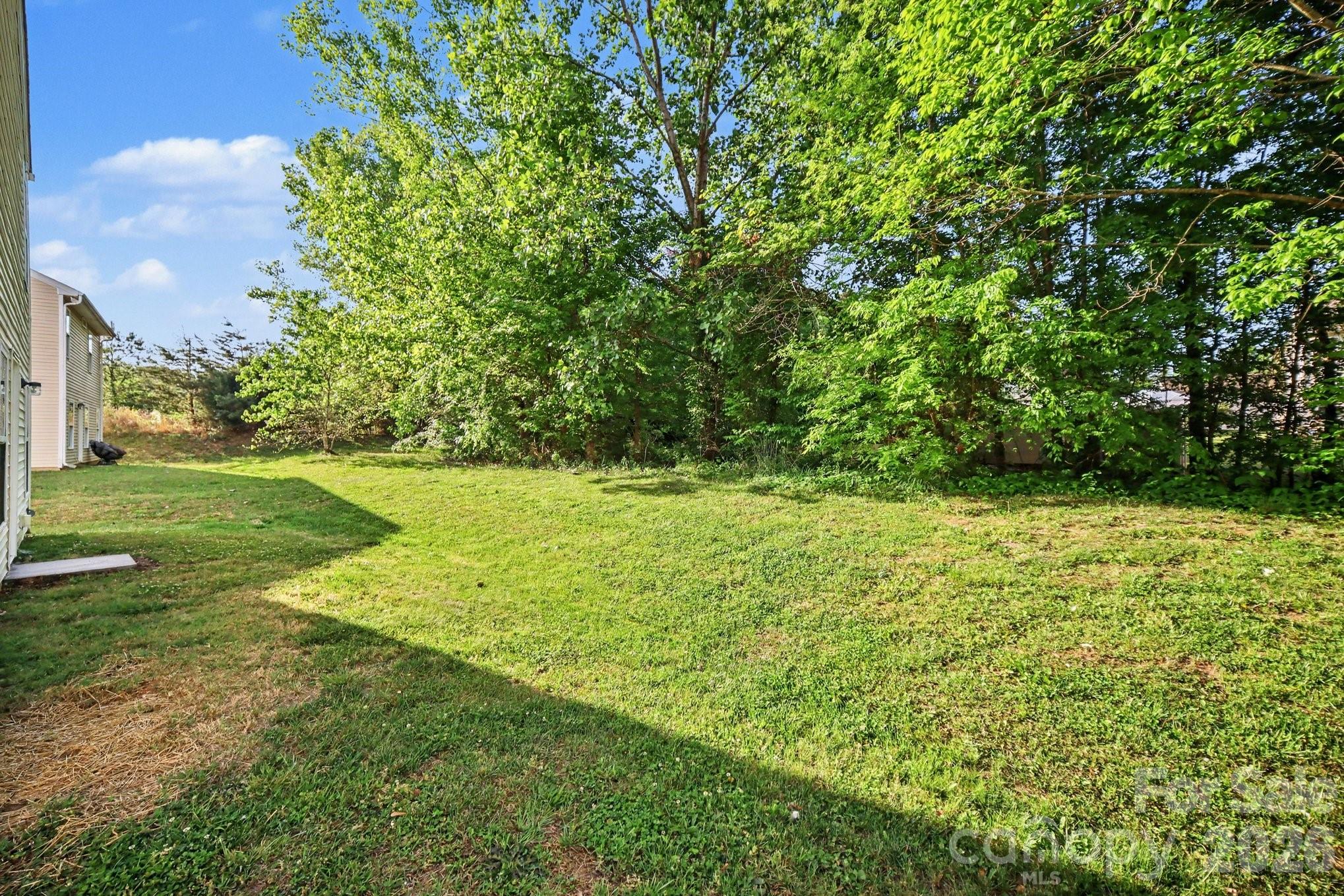 2021 Sonoma Valley Dr, Charlotte, NC 28214