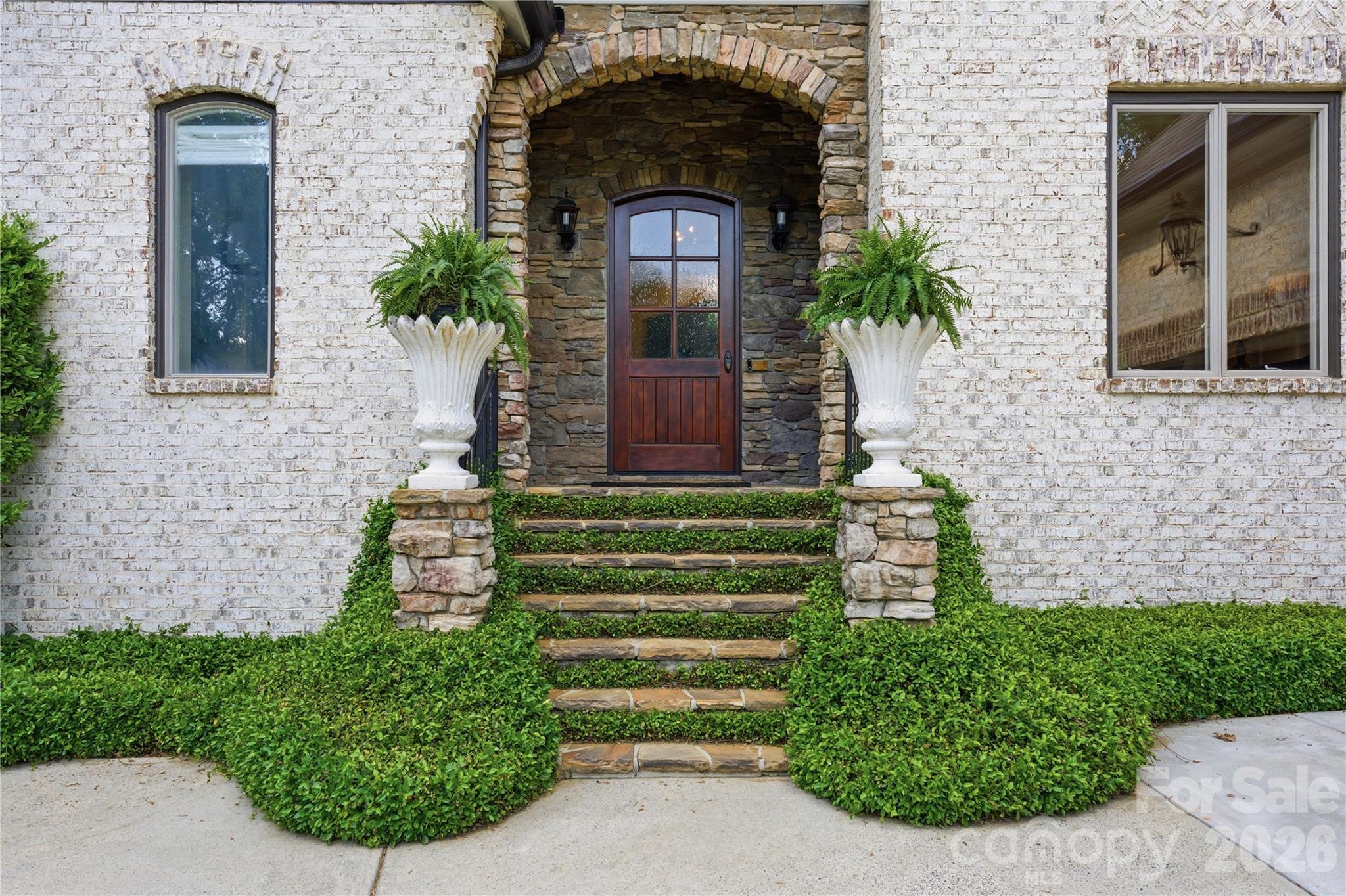 1514 Elmsford Ln, Matthews, NC 28105