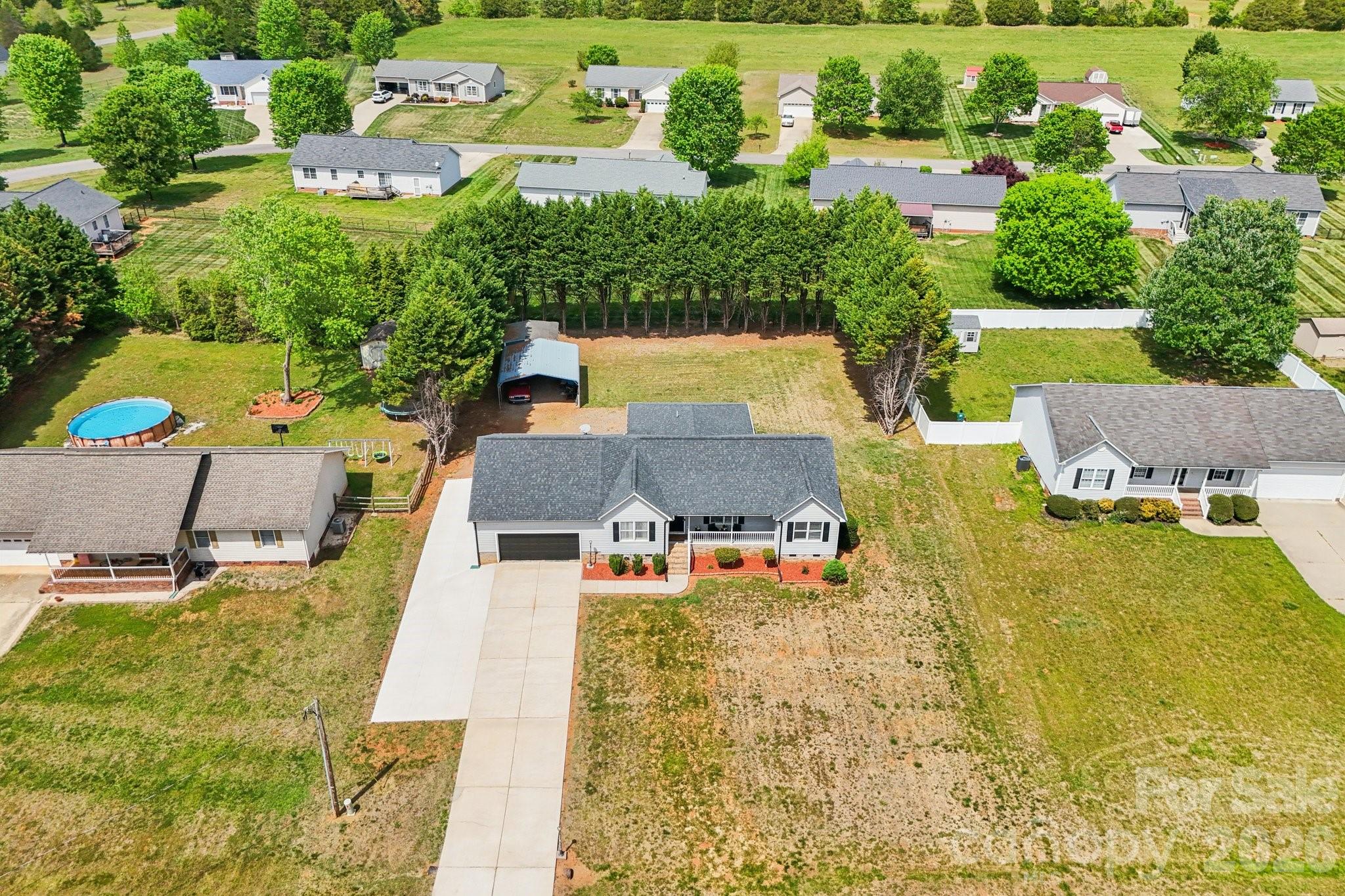 140 Clearview Rd, Statesville, NC 28625