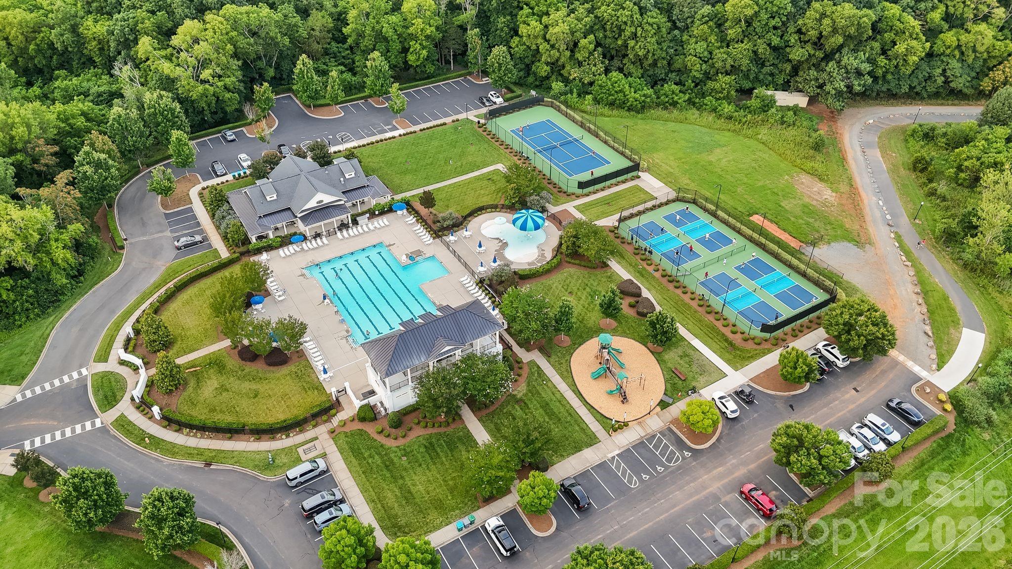2319 Lochview St, Pineville, NC 28134