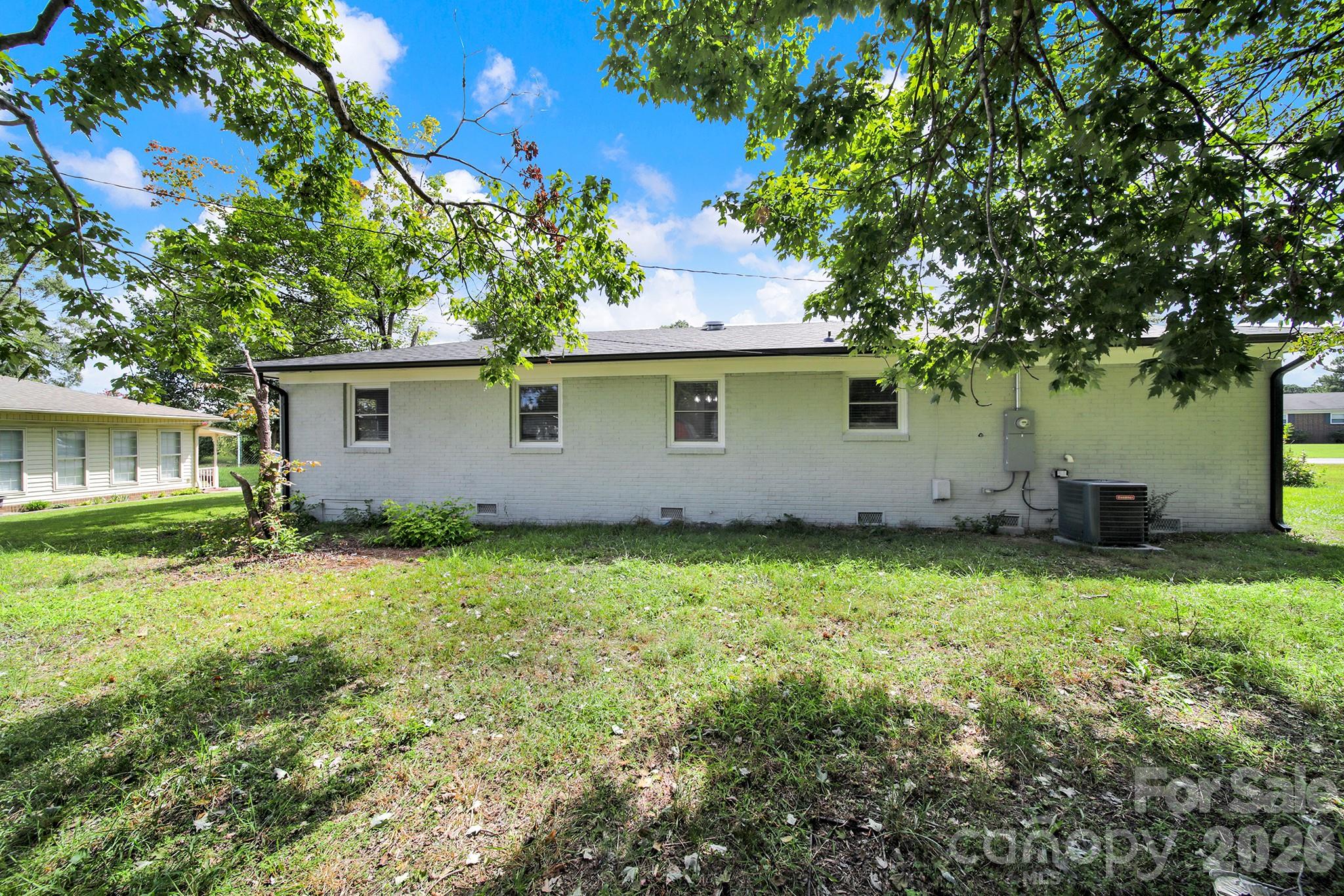 512 S Villa St, Kannapolis, NC 28083