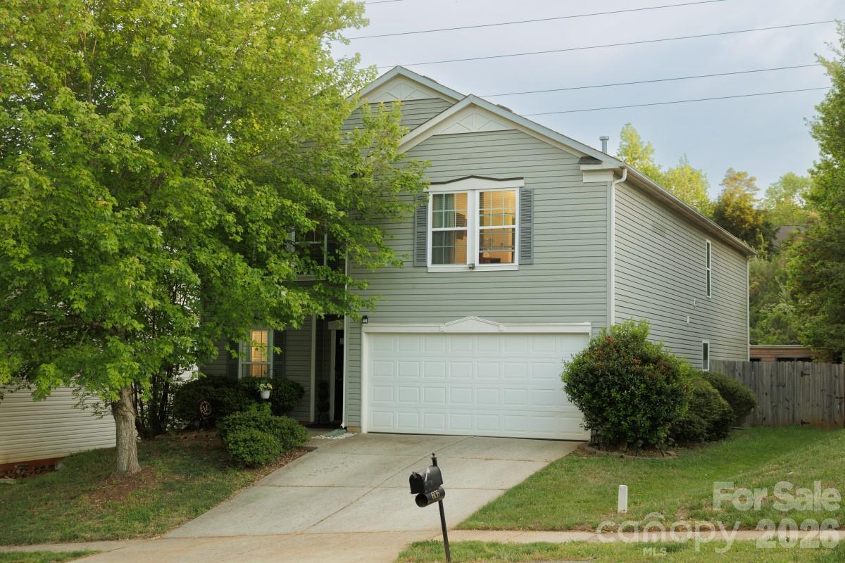 6135 Blue Ash Ln, Charlotte, NC 28215
