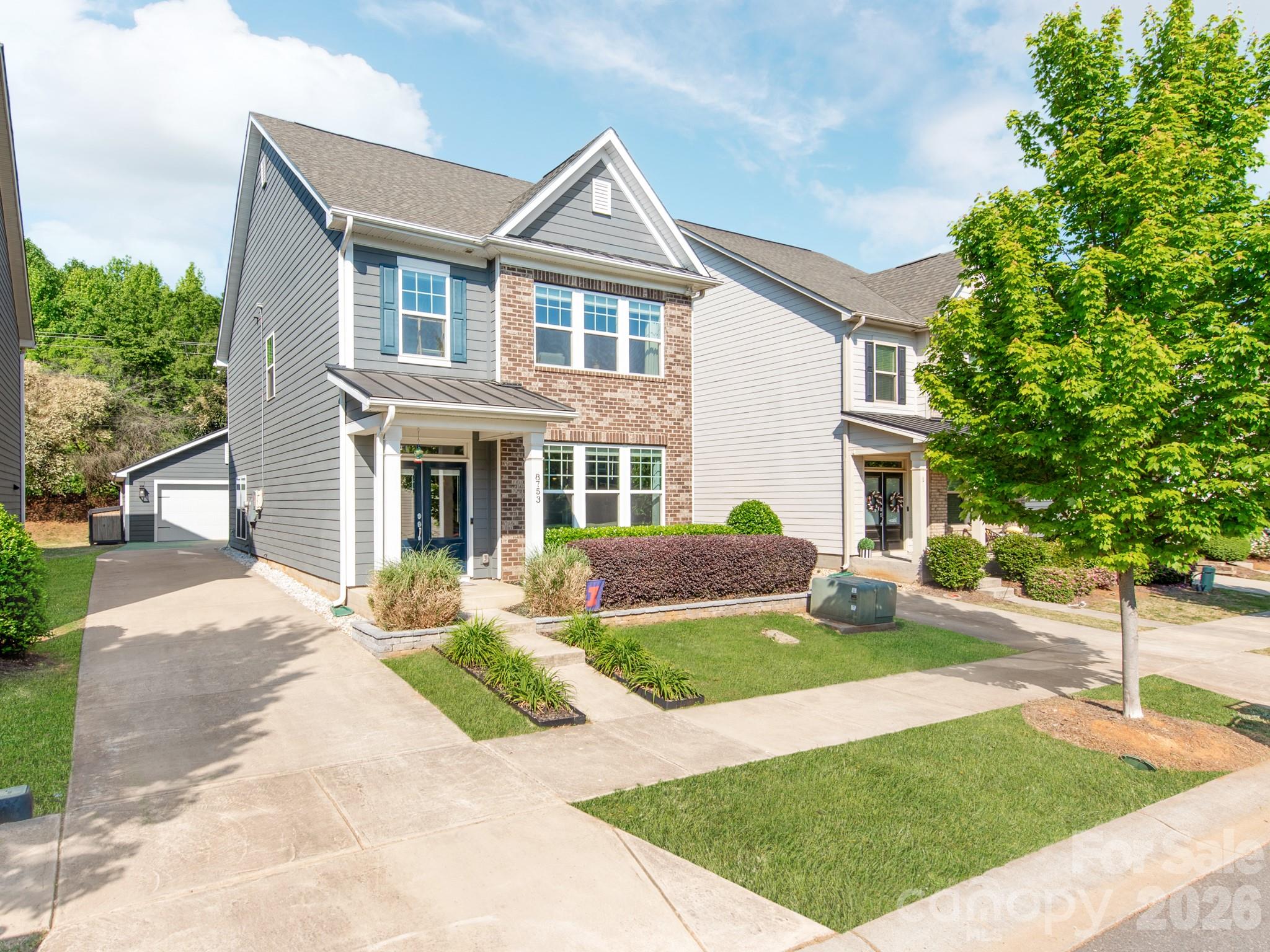 8753 Aspinwall Dr, Charlotte, NC 28216