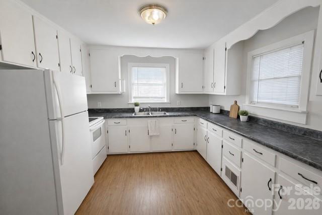 911 Hickory Grove Rd, Gastonia, NC 28056