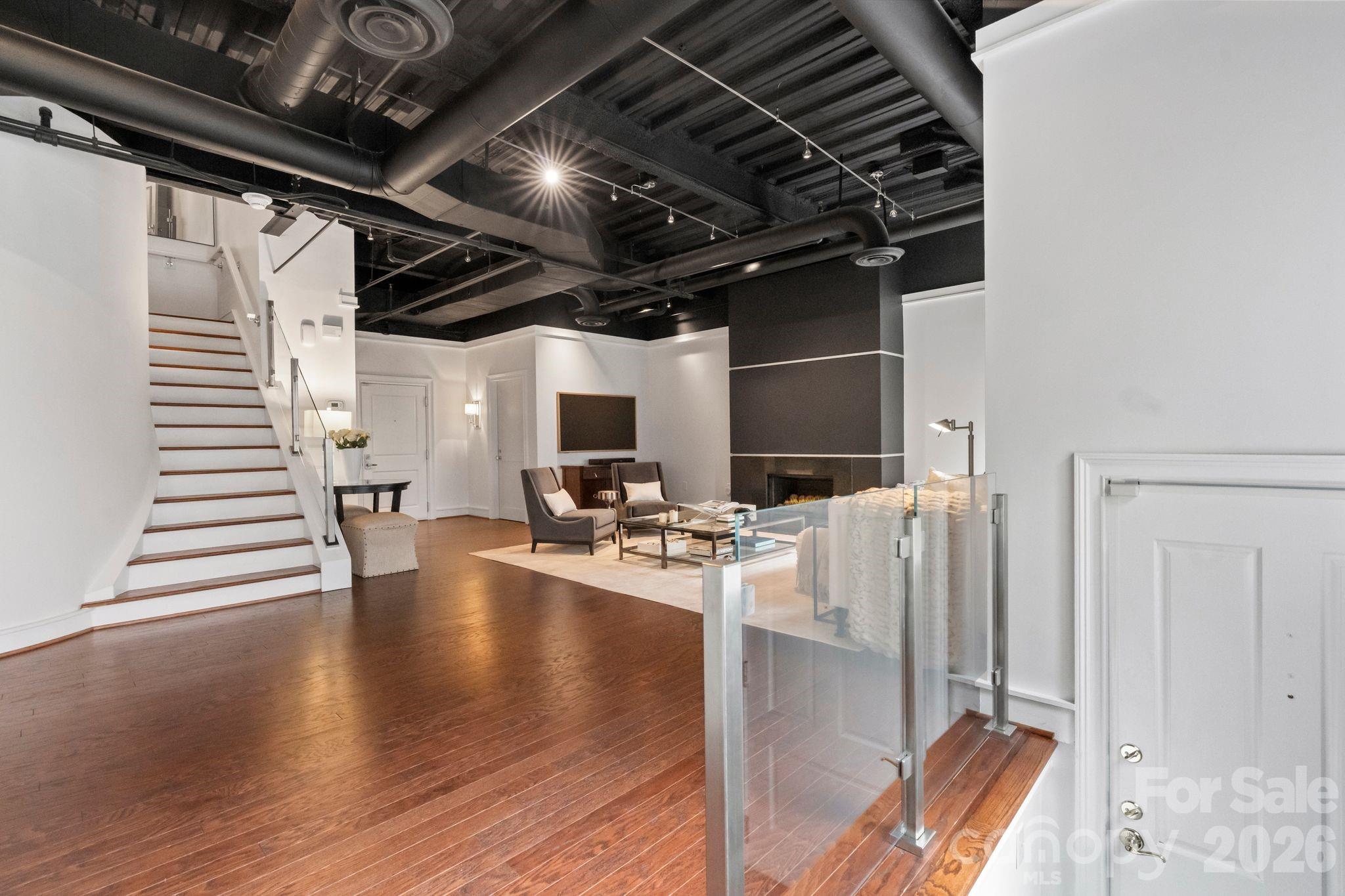 400 N Church St #213, Charlotte, NC 28202
