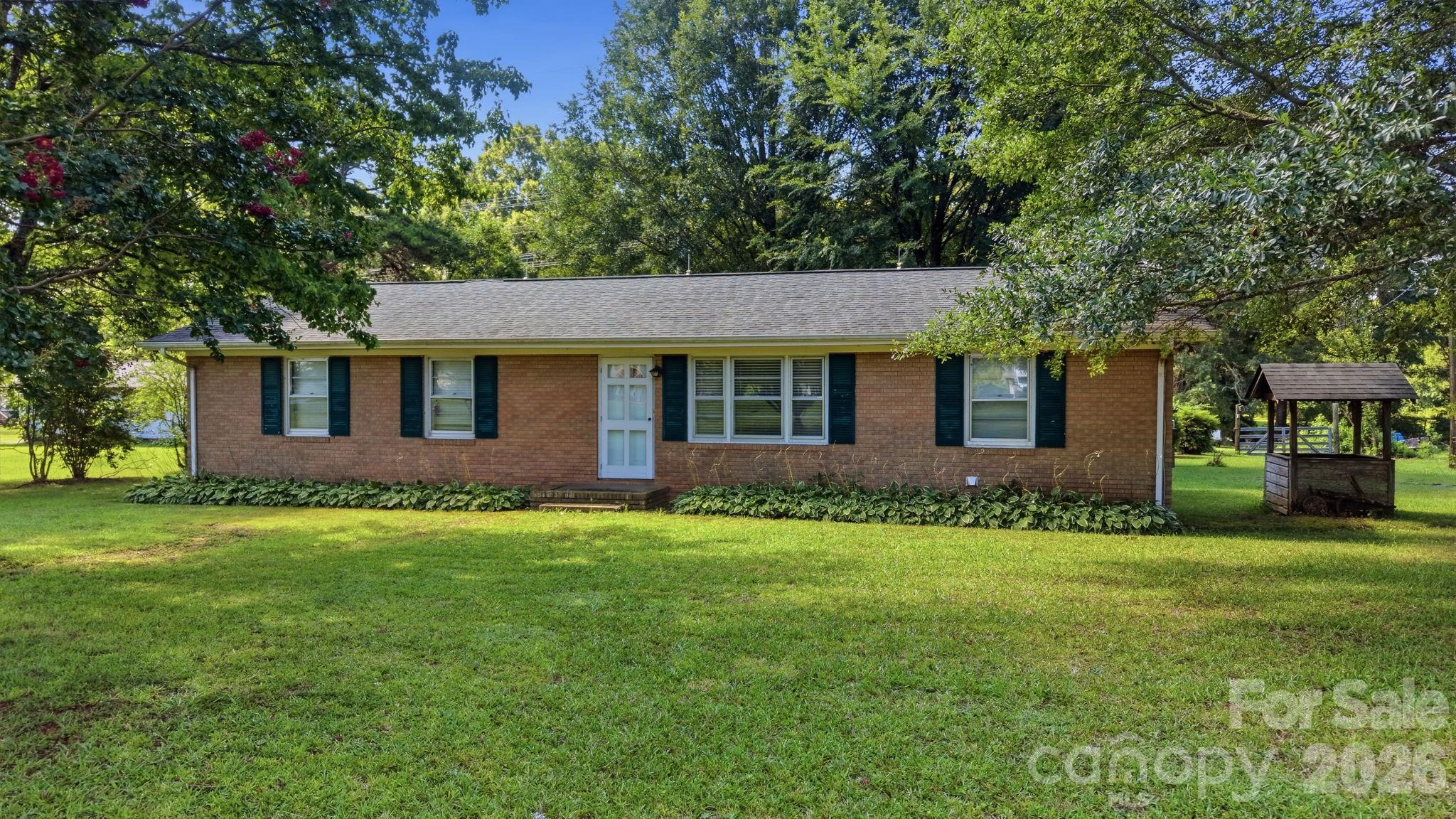 8116 Indian Trail Fairview Rd, Indian Trail, NC 28079