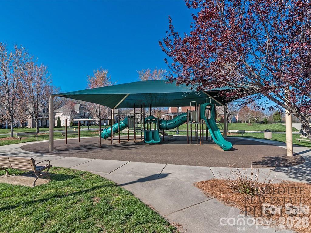 4936 Hawk Shadow Ln, Charlotte, NC 28277